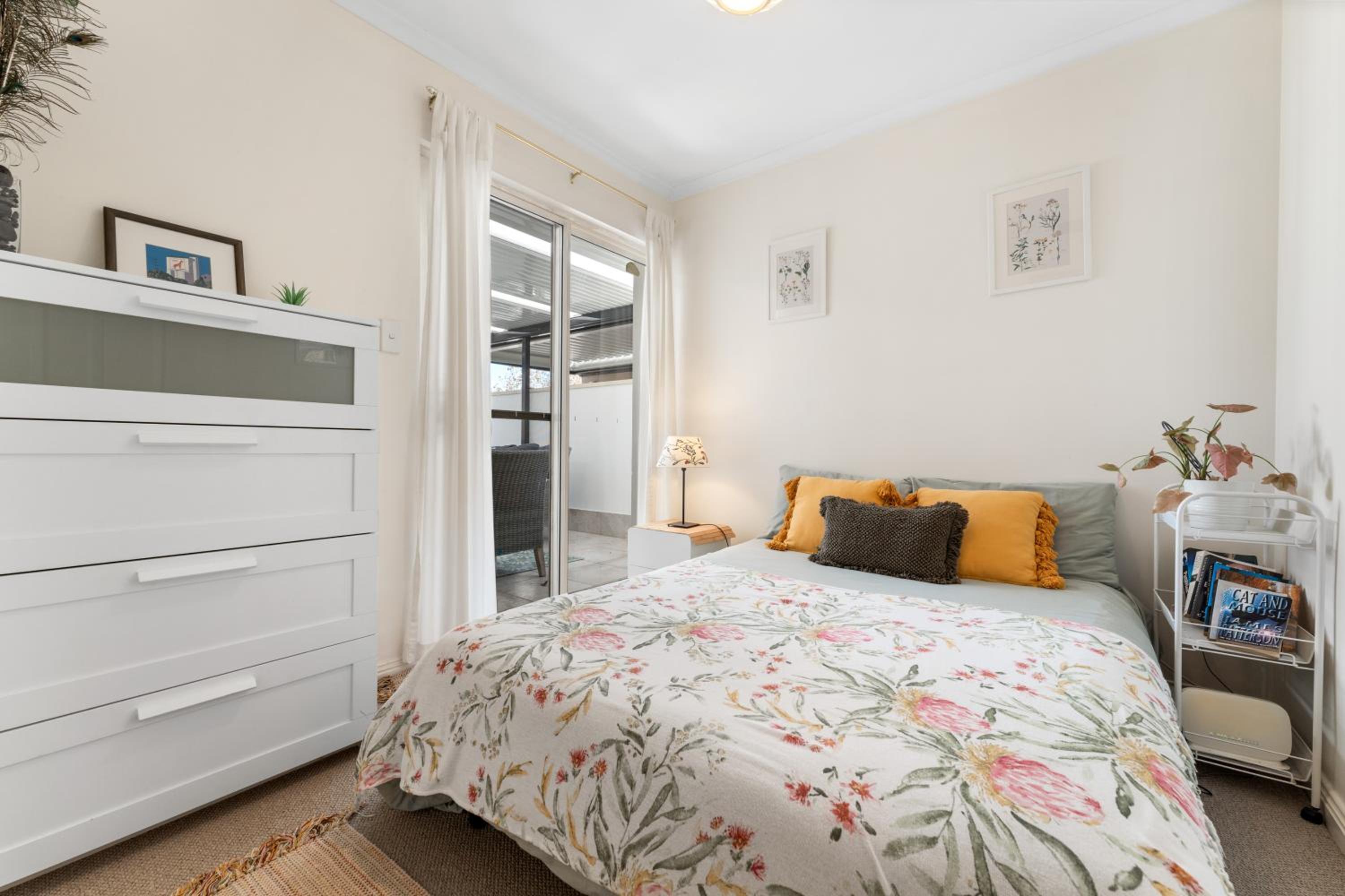 Four-Bedroom House photo 2