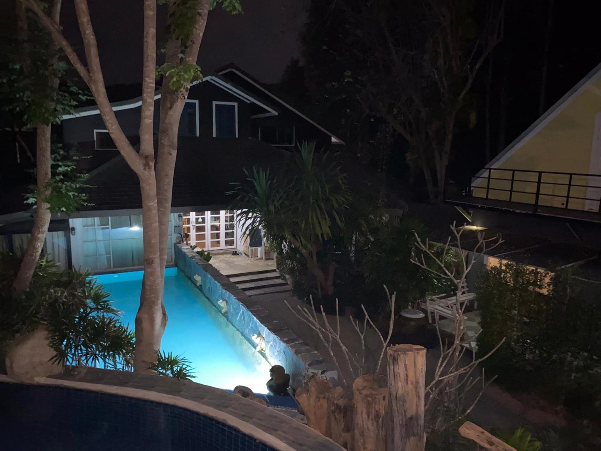 Villa with Private Pool - Photo 14