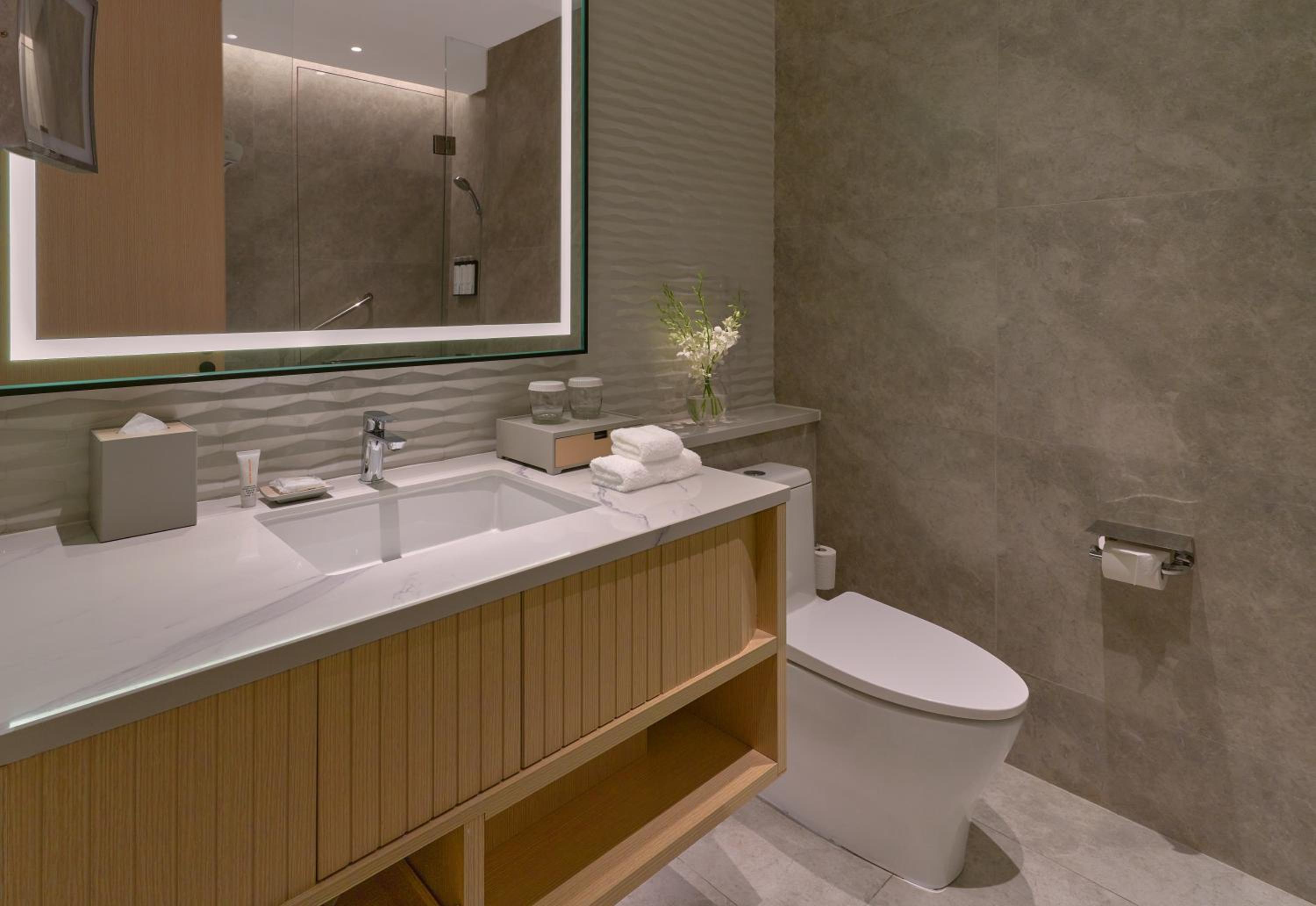 King Suite photo 3