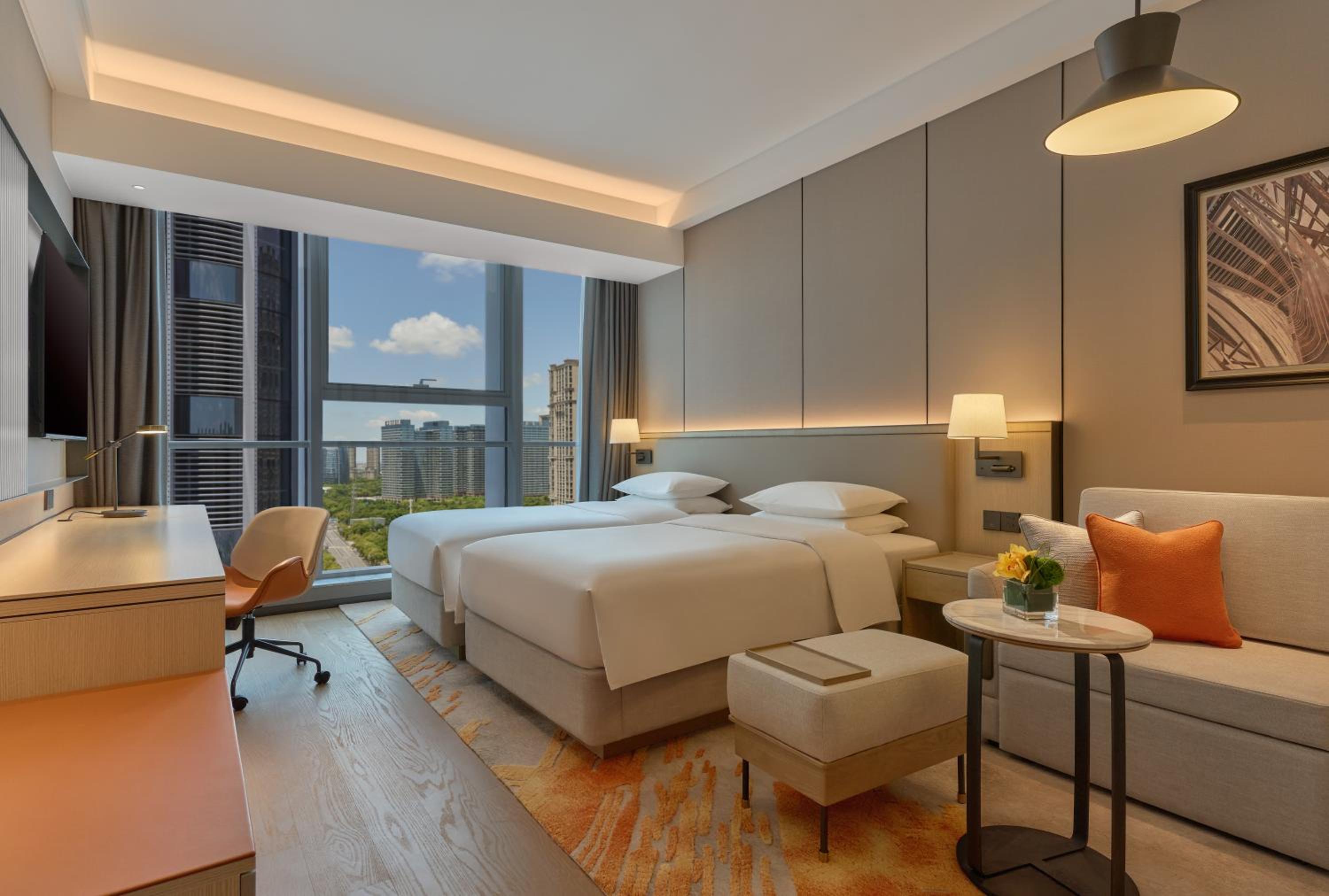 Twin Room with Two Twin Beds, City View and Sofa Bed photo 3
