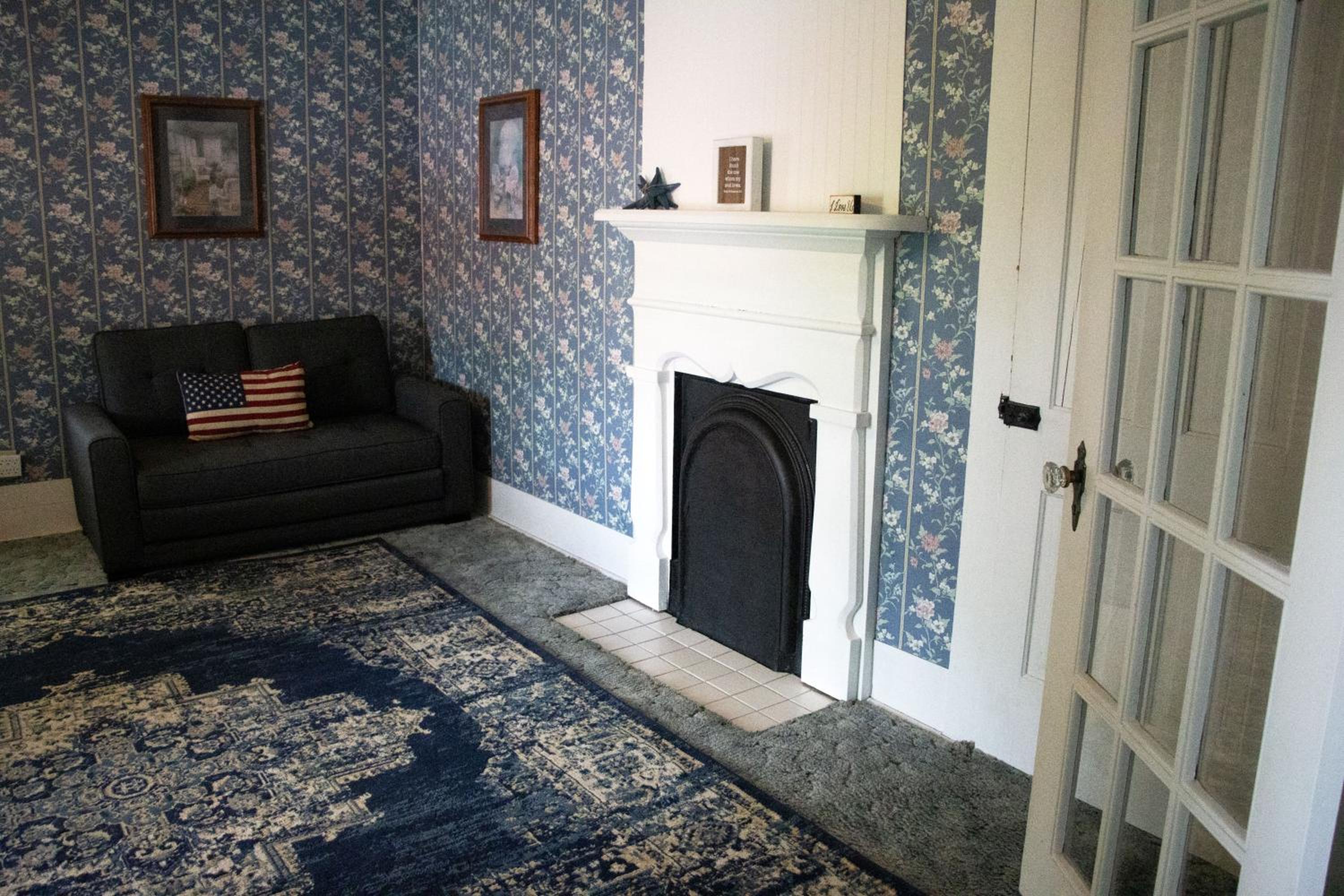 Two-Bedroom House photo 1