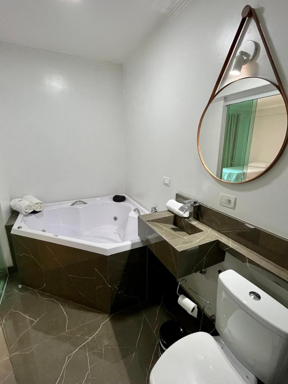 Deluxe Suite photo 3