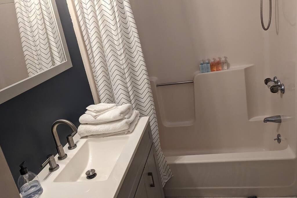 One-Bedroom House photo 3