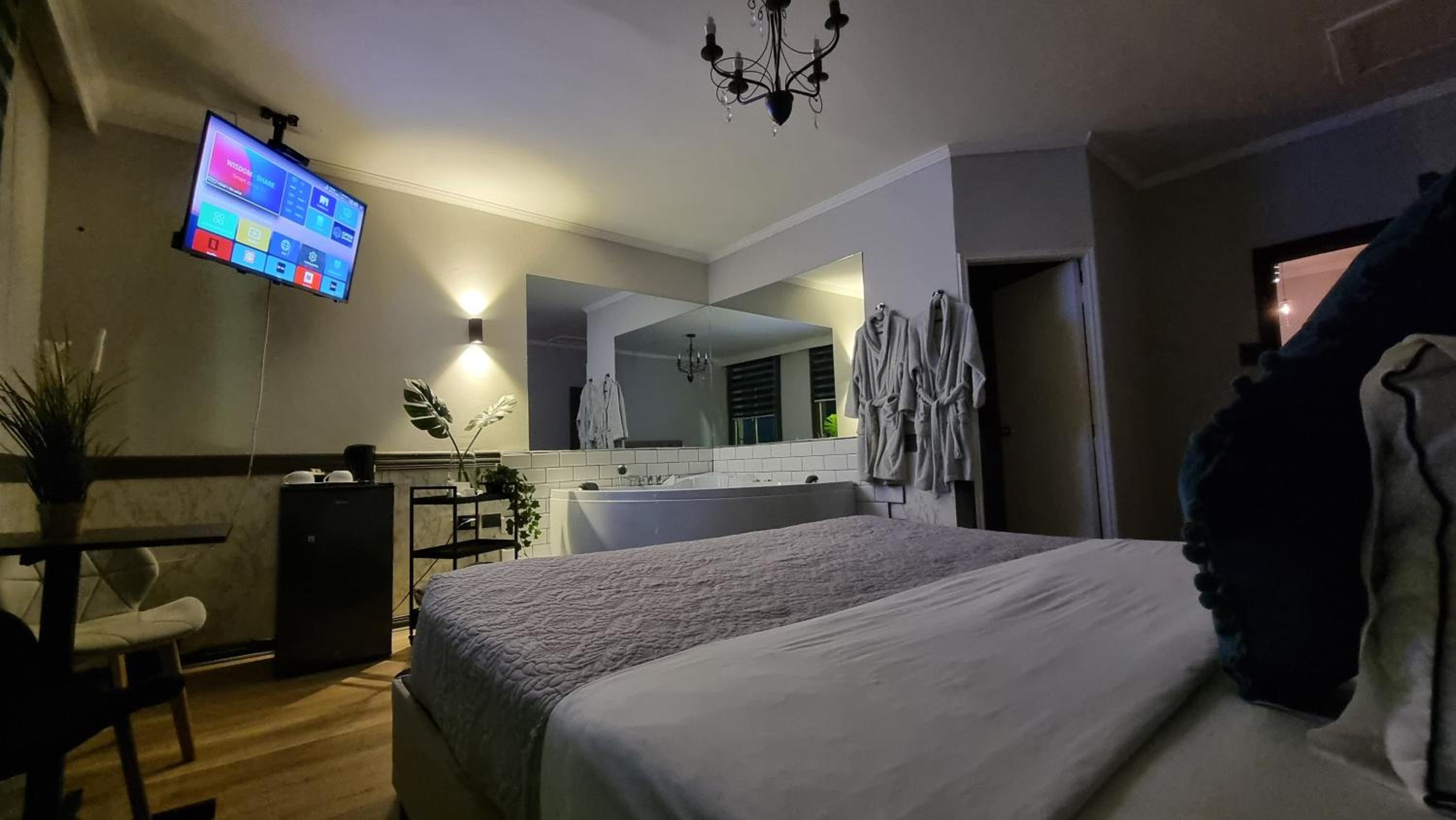 Suite photo 1