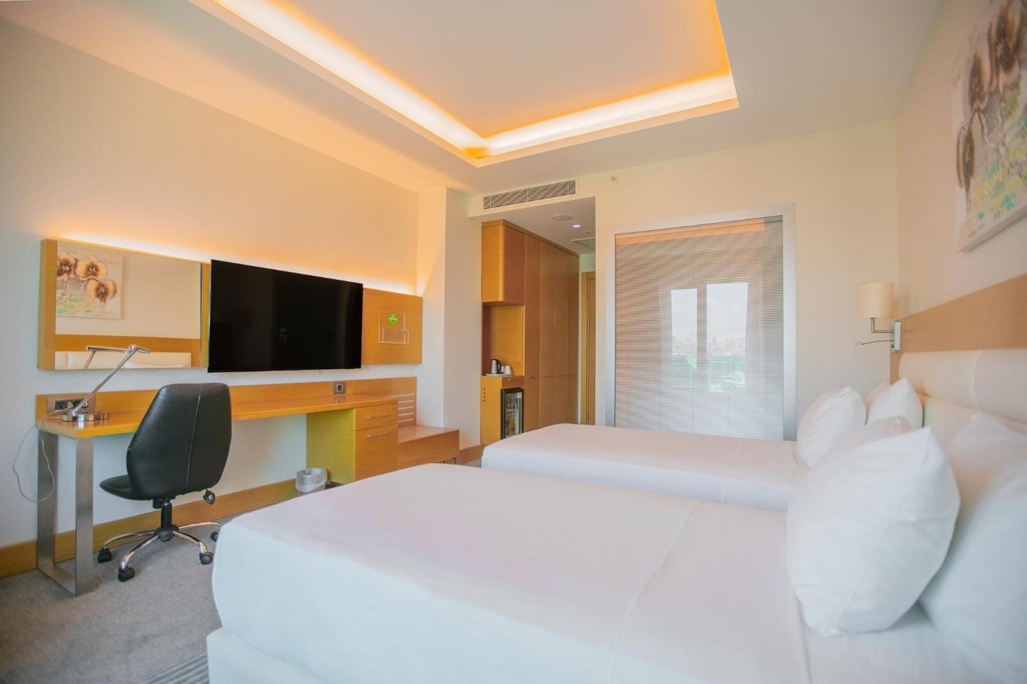Standard Twin Room - Smoking photo 2