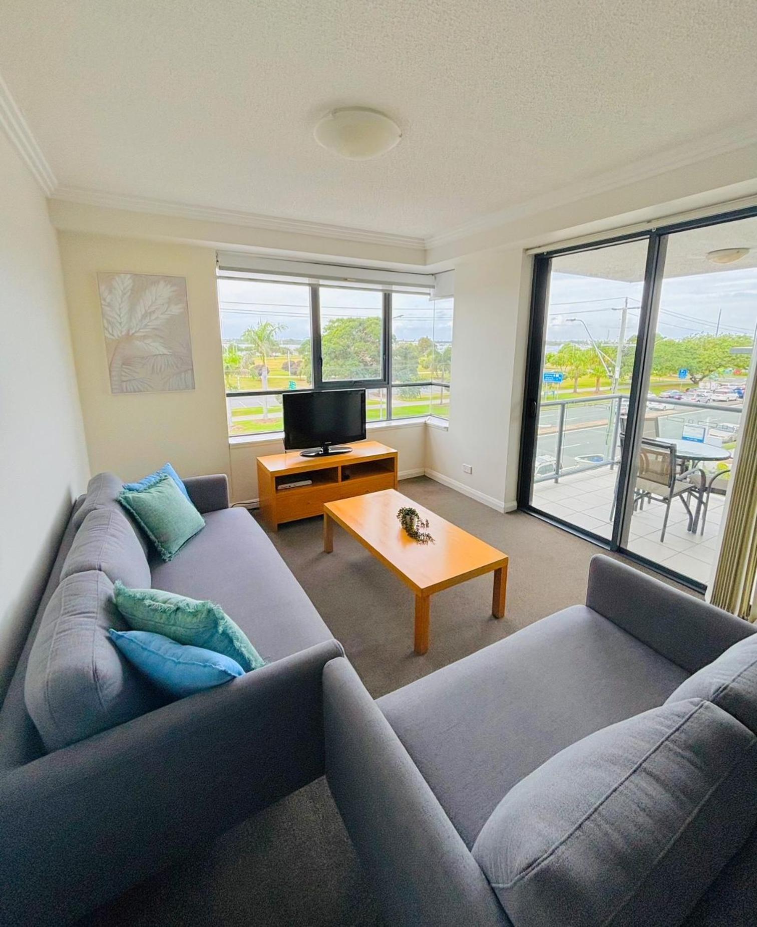 Two-Bedroom Apartment - Photo 9