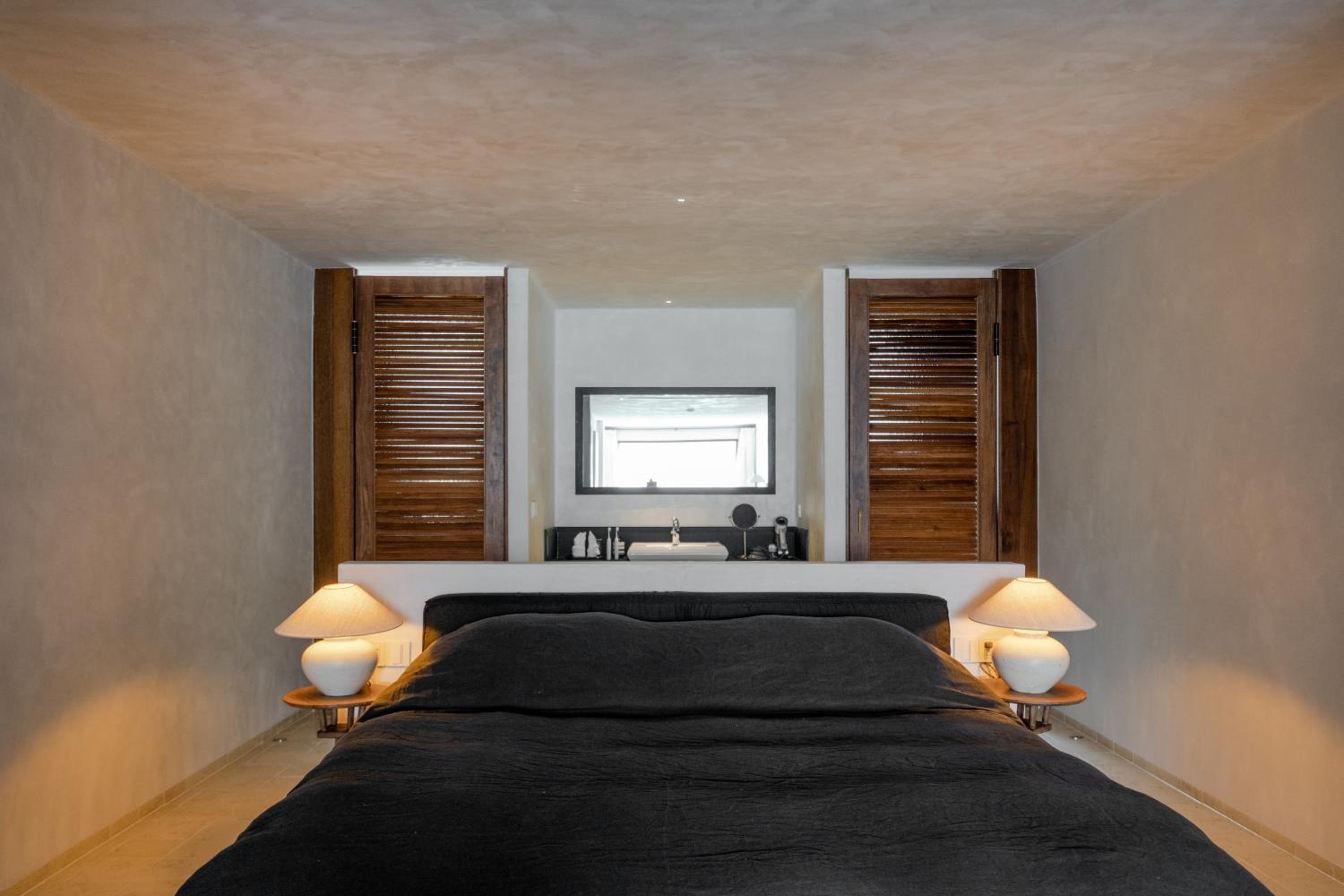 Deluxe Double Room with Bath photo 2