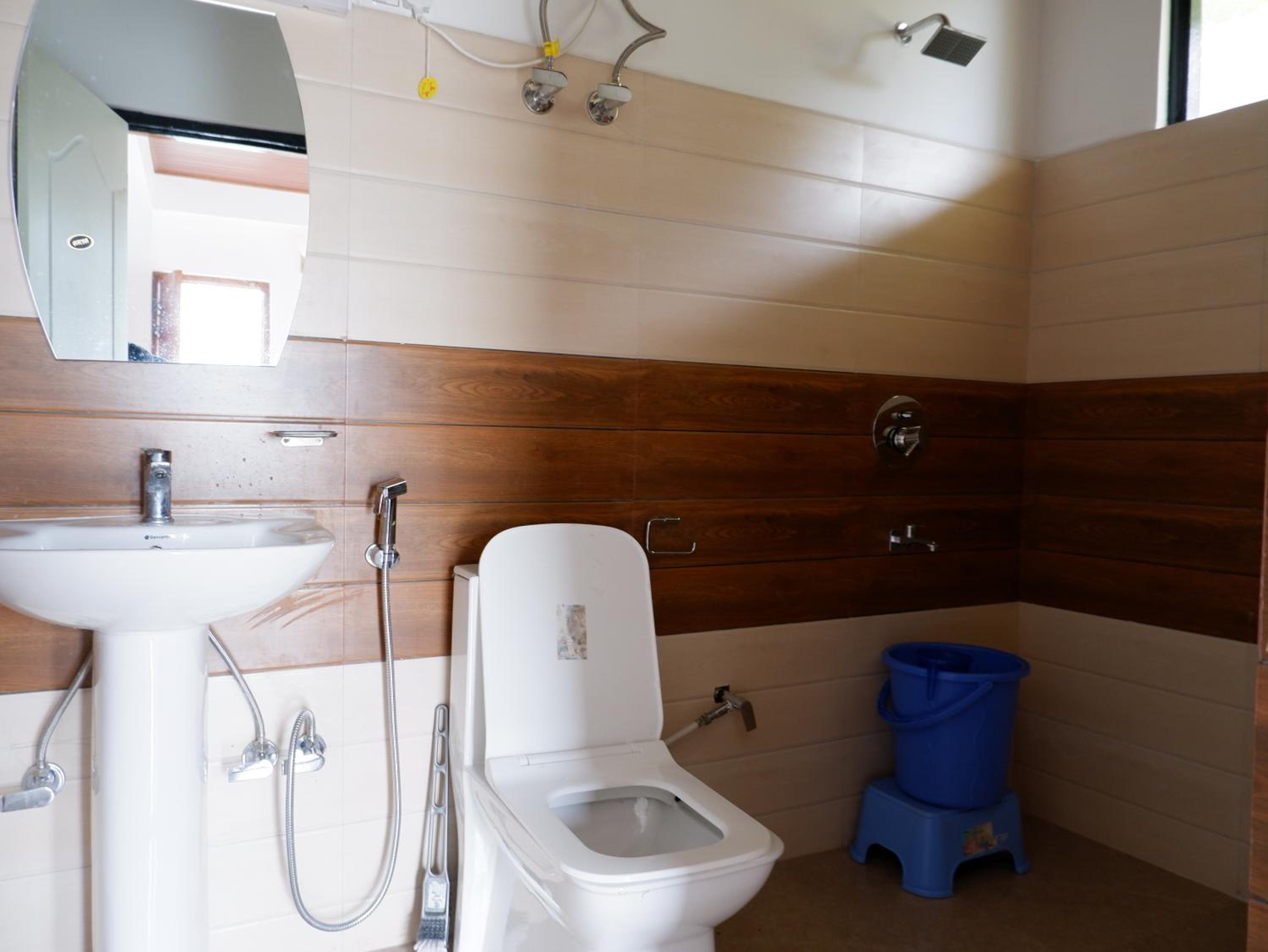Deluxe Double Or Twin Room With Garden View photo 3