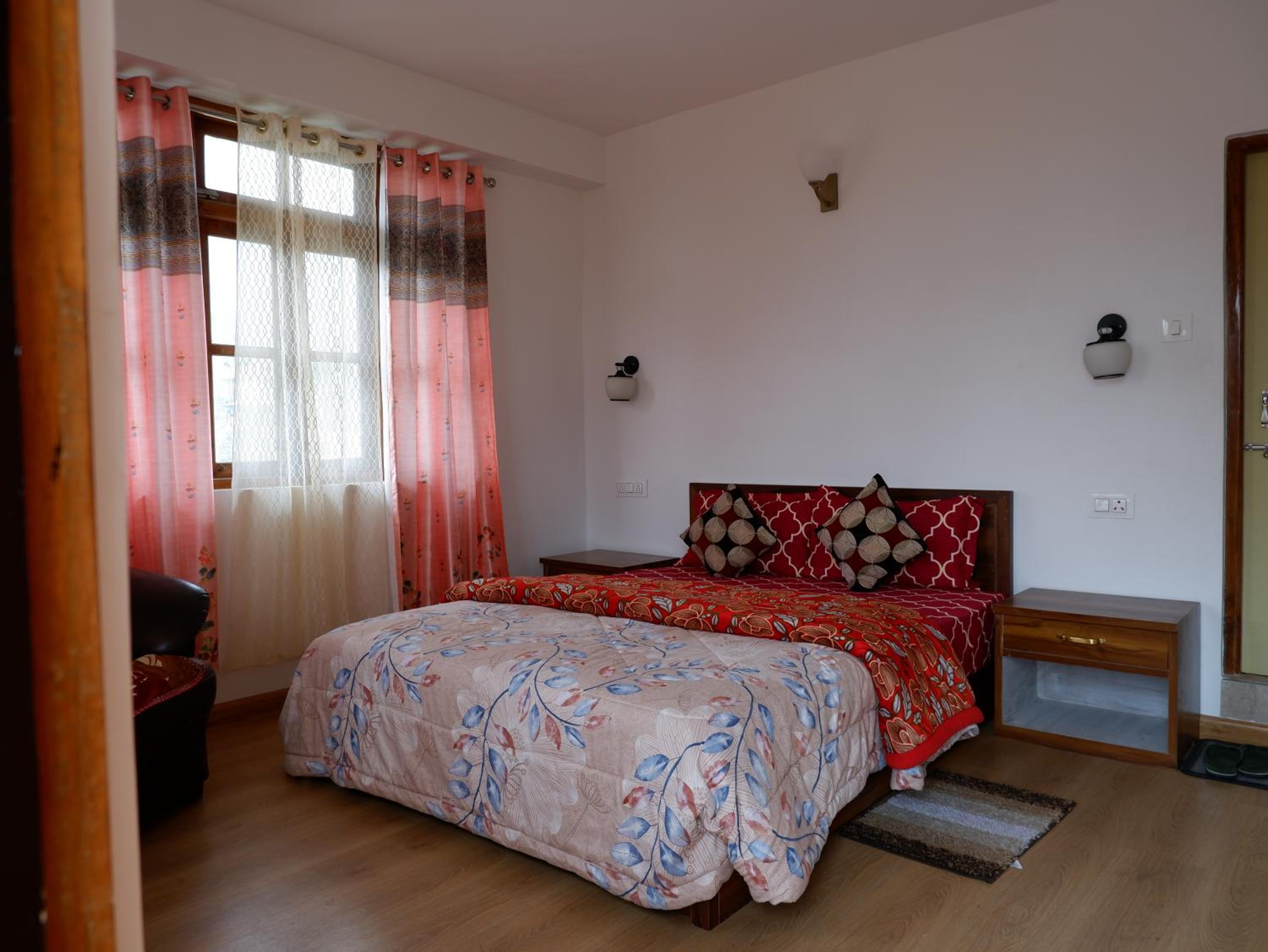 Deluxe Double Or Twin Room With Garden View