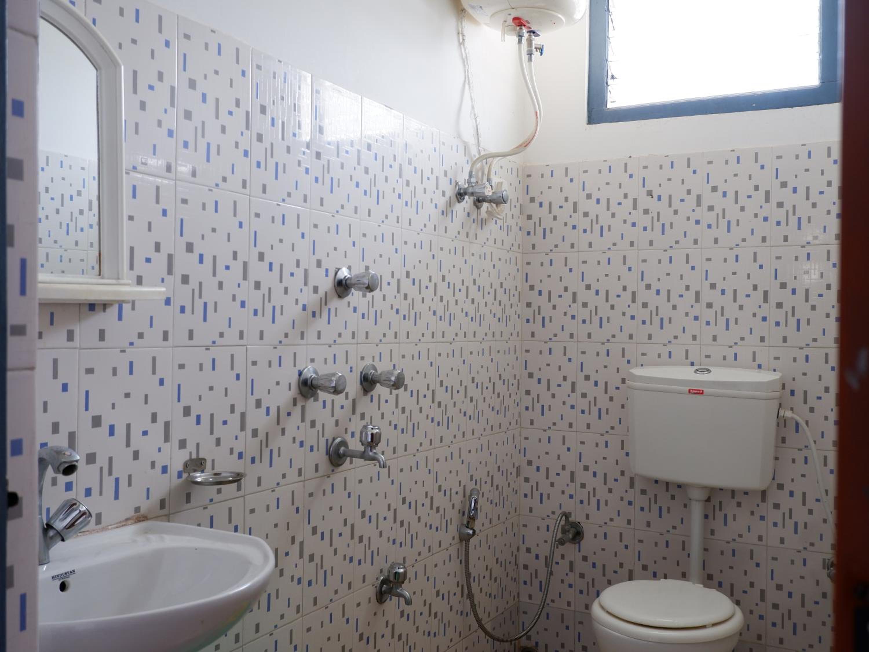 Standard Double Or Twin Room With Garden View photo 2