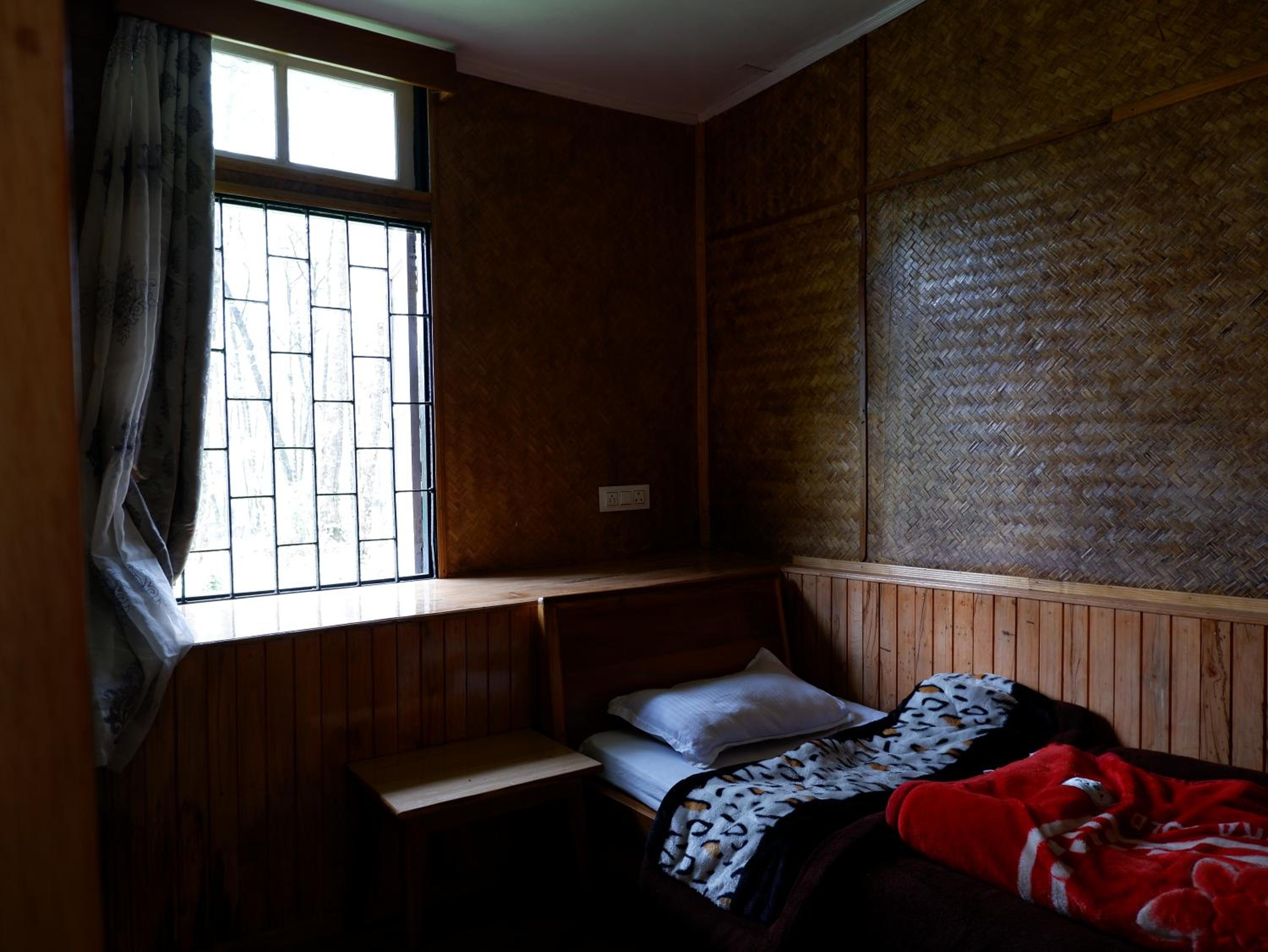 Single Room With Private Bathroom photo 3