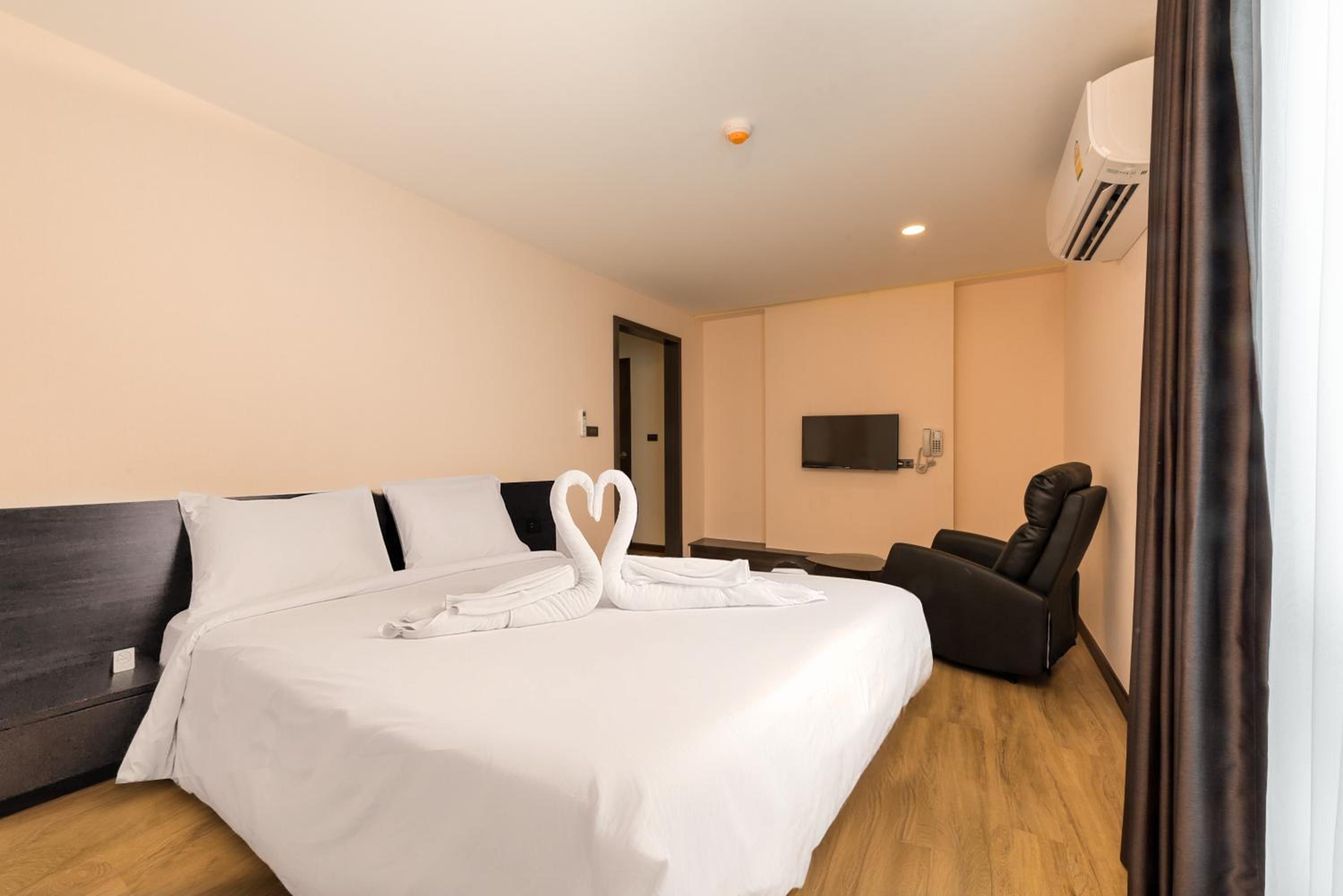 Executive Suite Double Bed photo 2