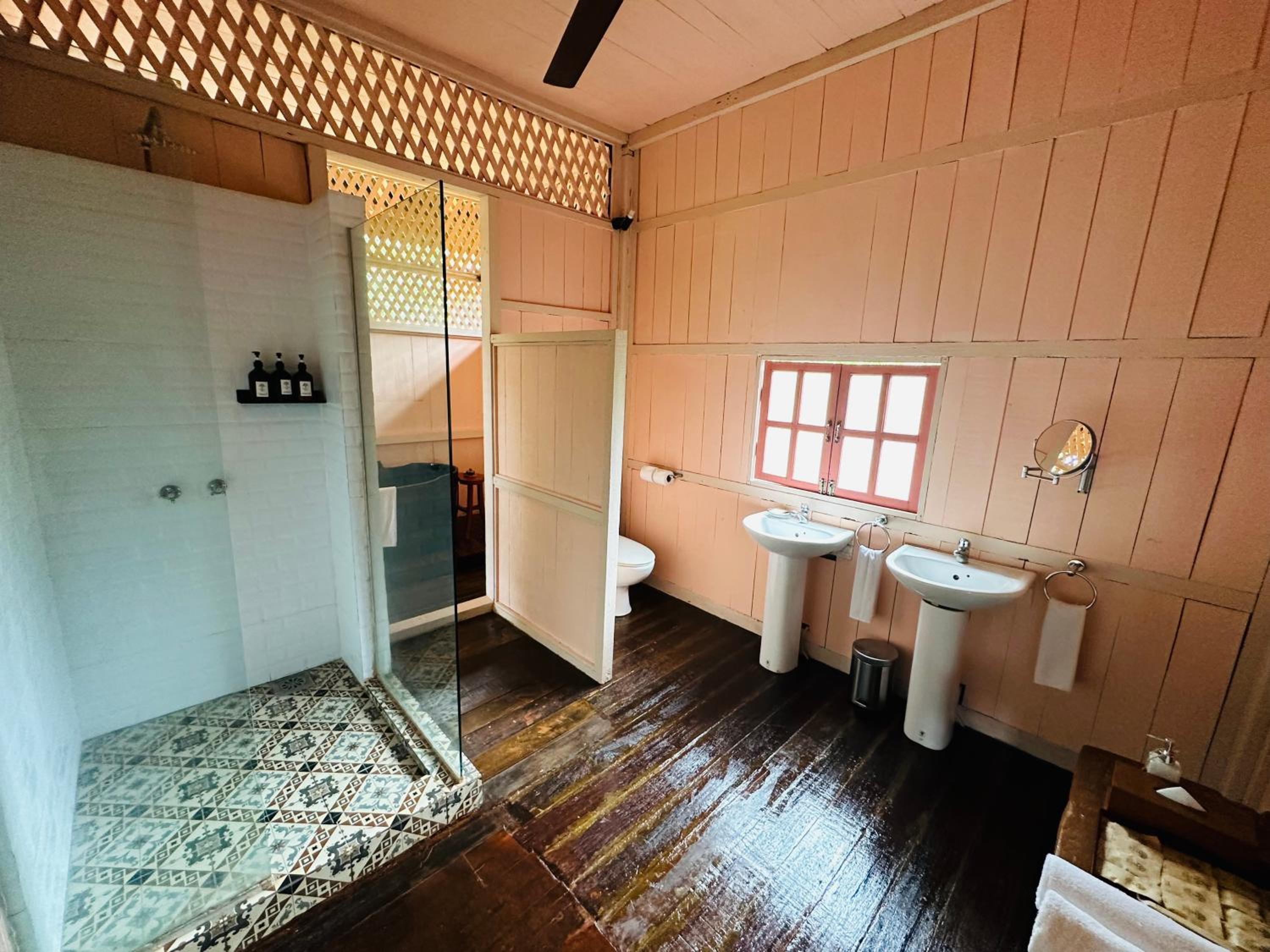Two-Bedroom Suite with Pool View - Johor House 2 - Photo 4