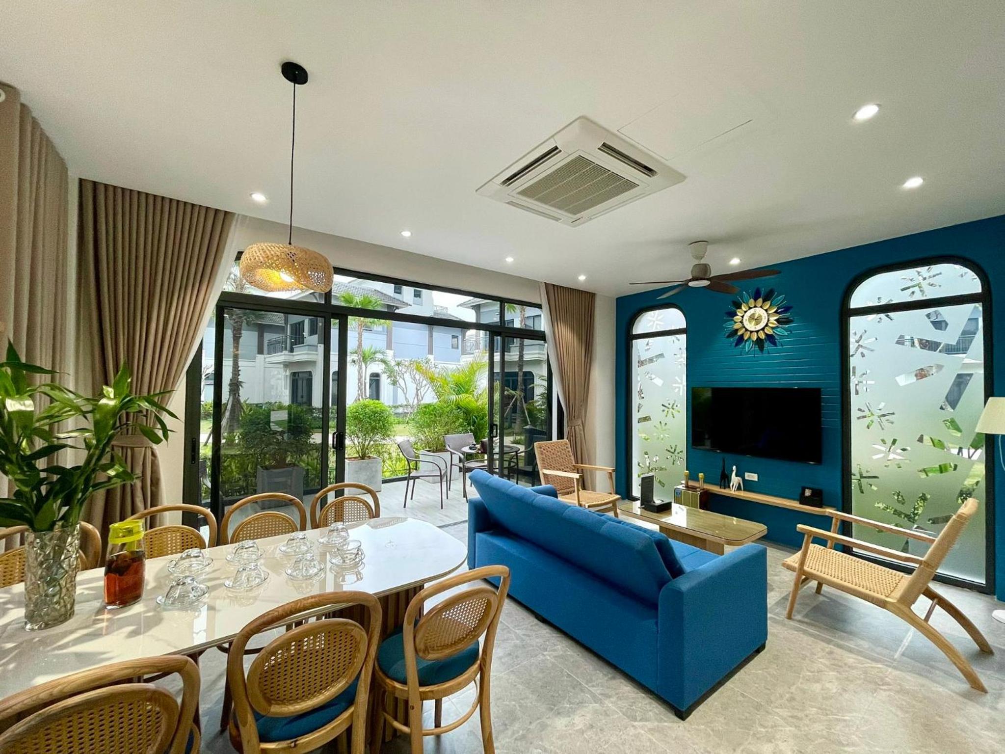 Superior Villa photo 1
