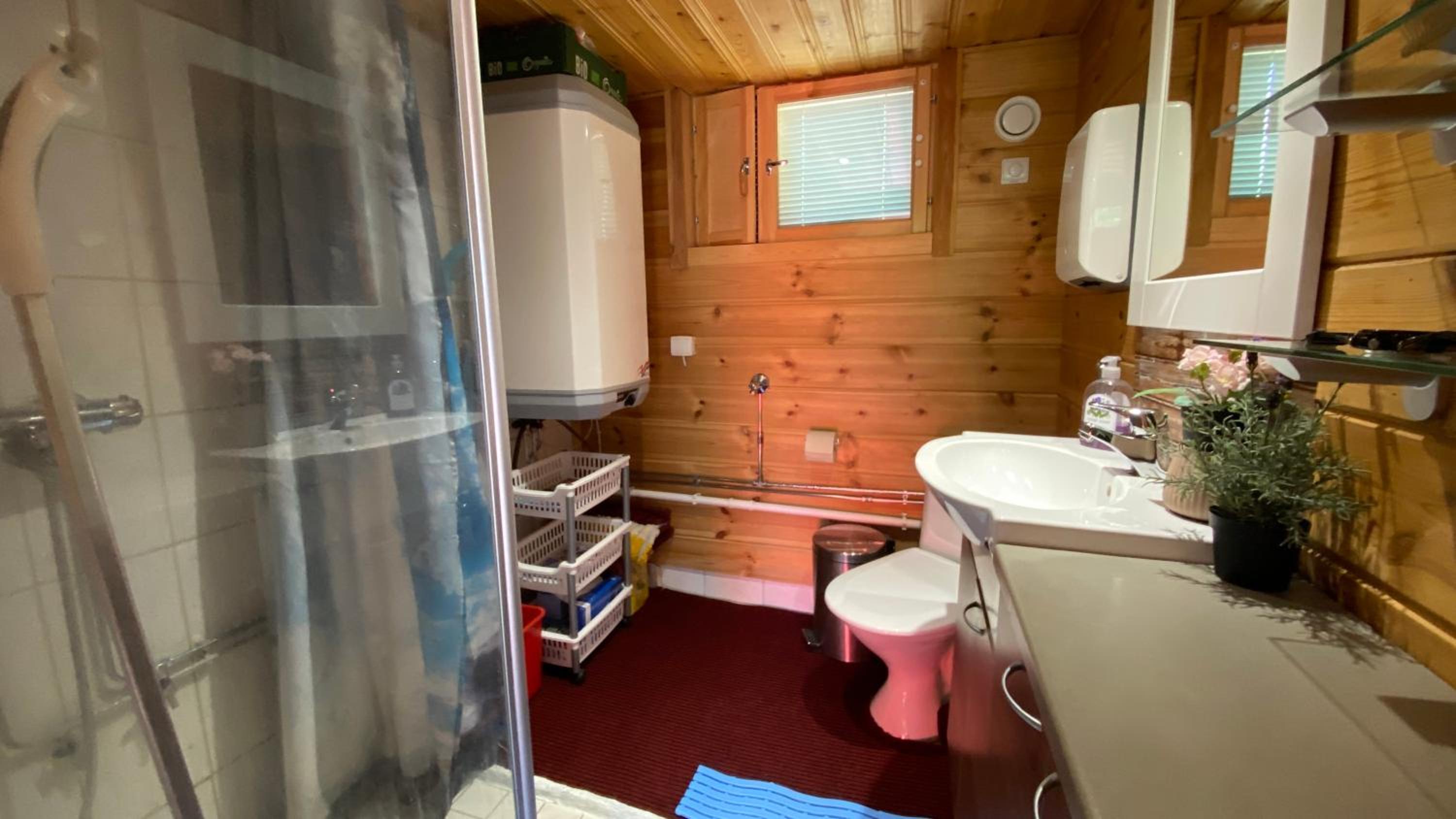 Two-Bedroom Chalet - Photo 22