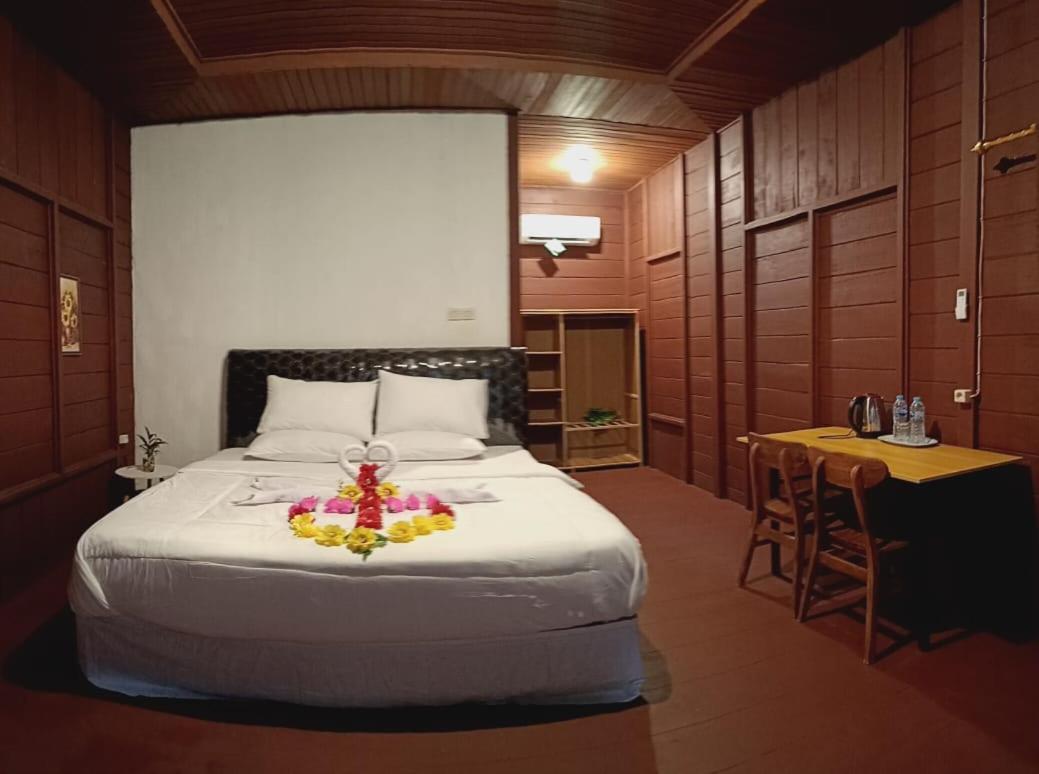 Double Room with Patio photo 3