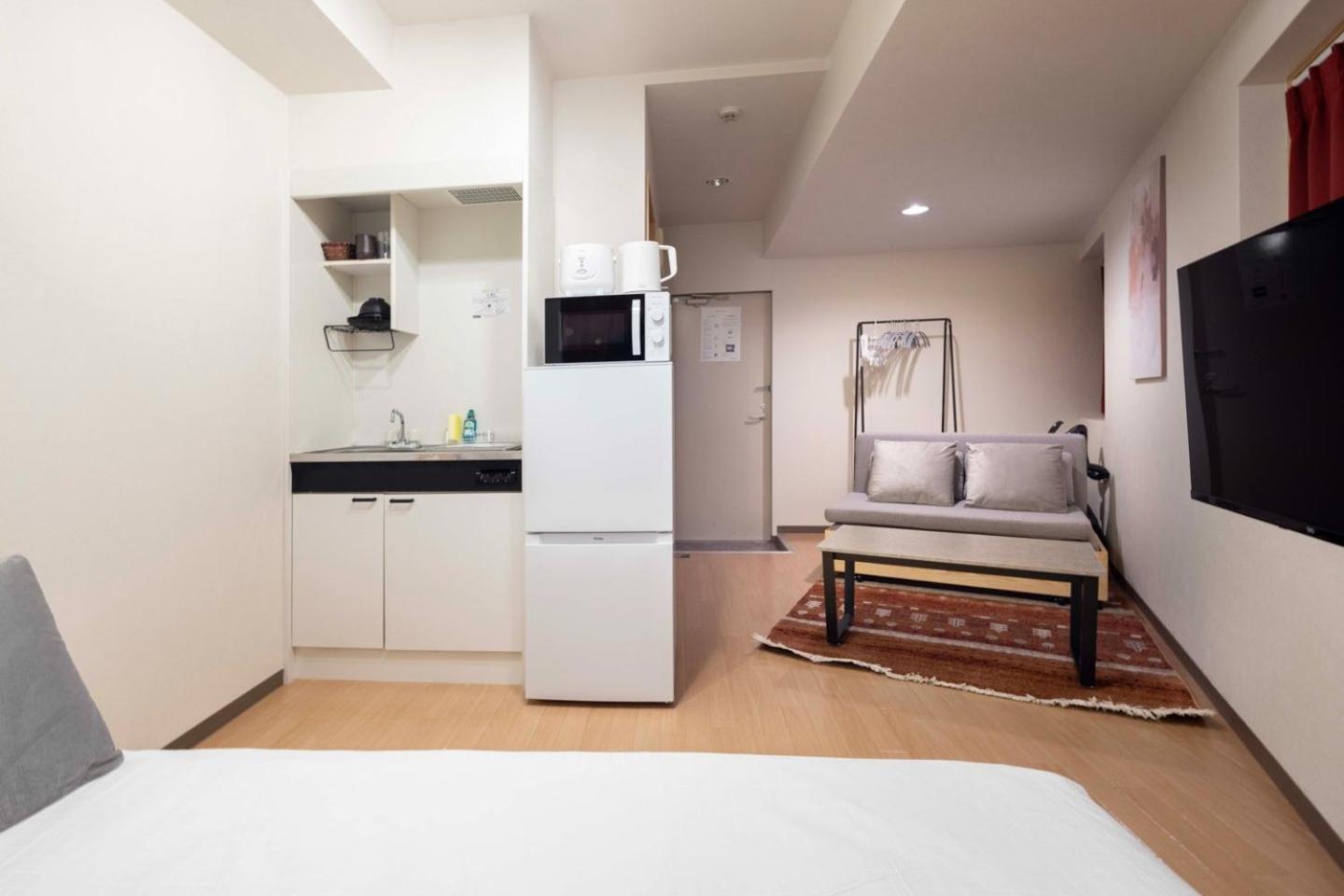 One-Bedroom Apartment photo 1