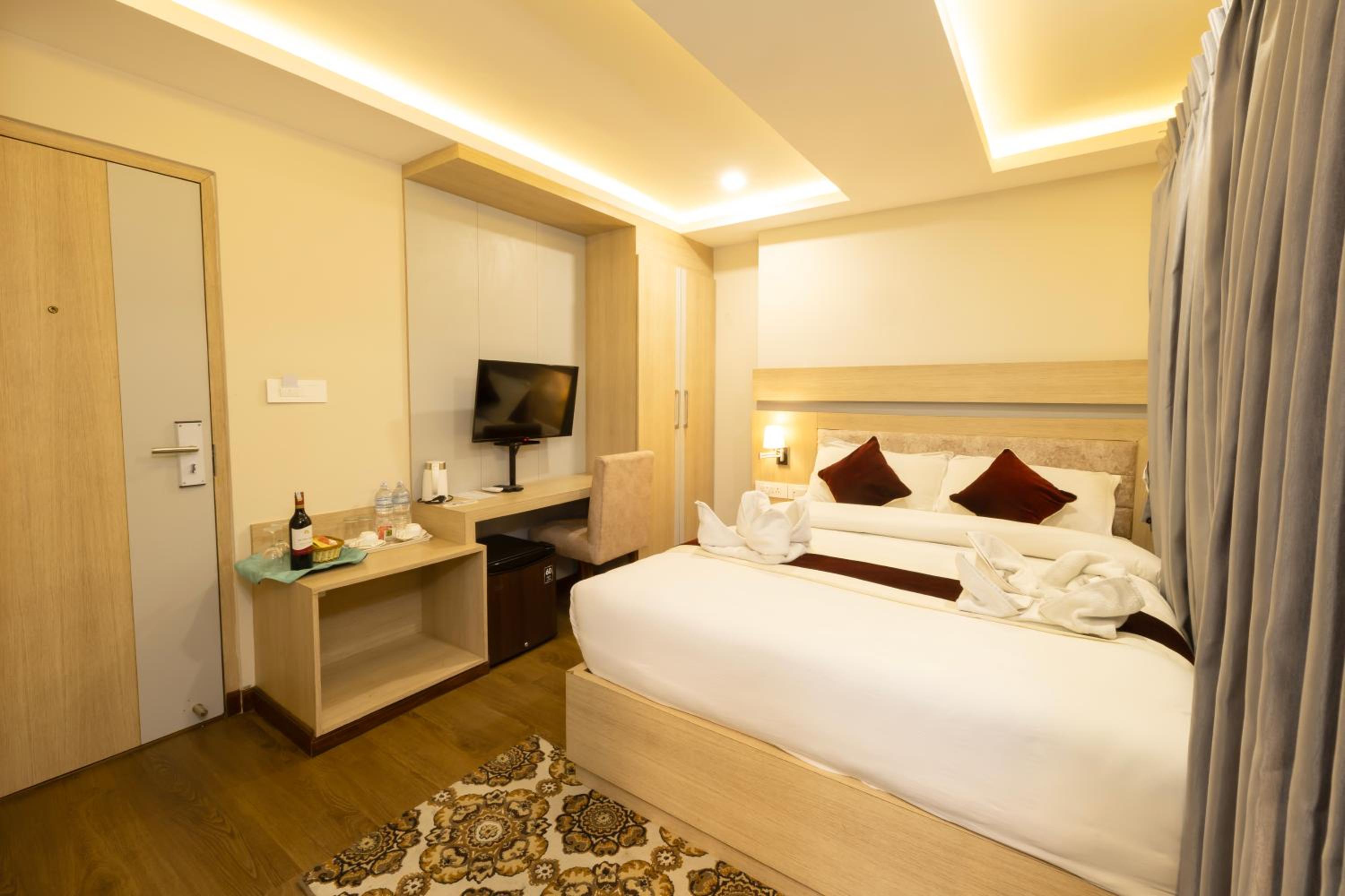 Deluxe Double Room - Photo 2