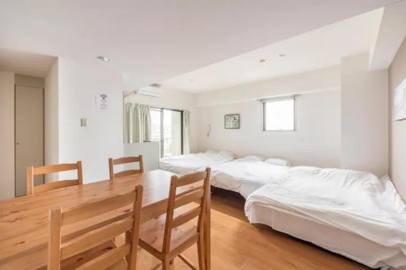 Double or Twin Room with City View photo 1