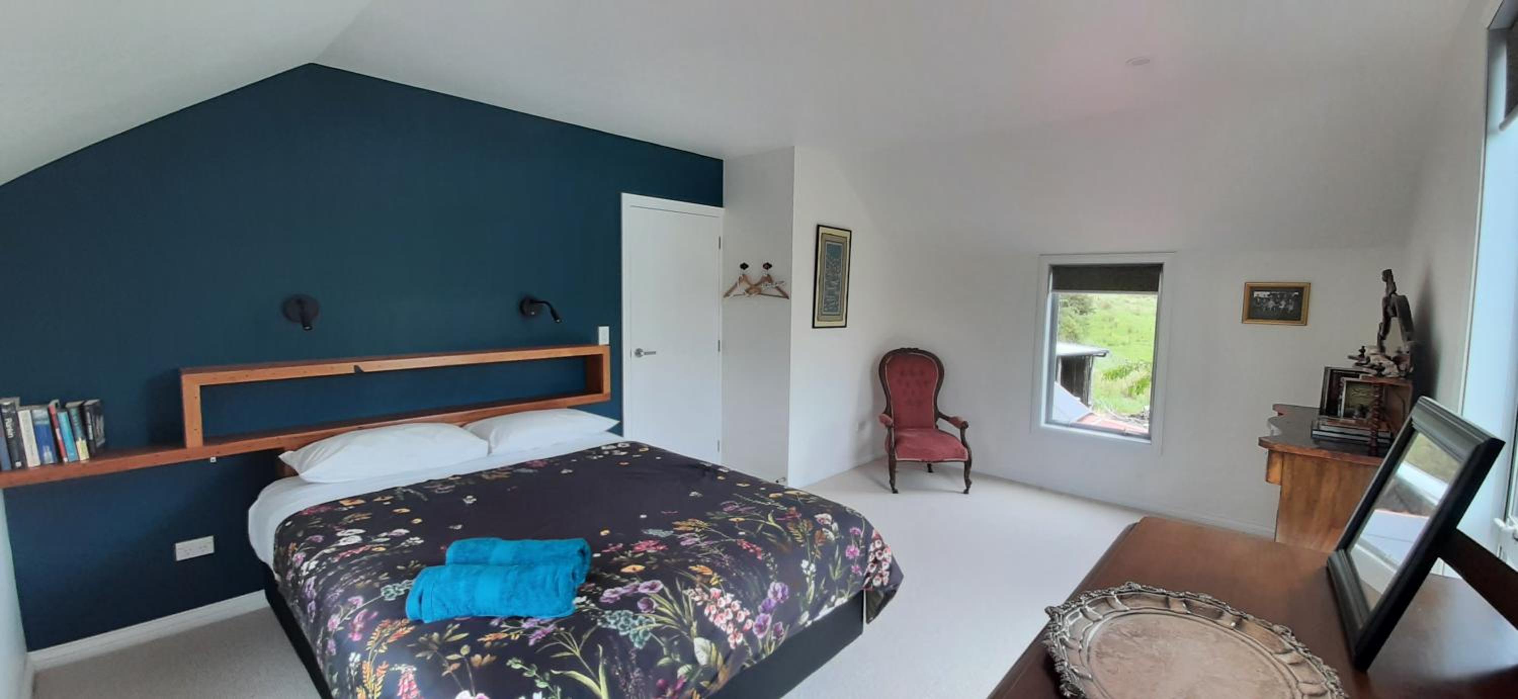 Four-Bedroom House photo 3