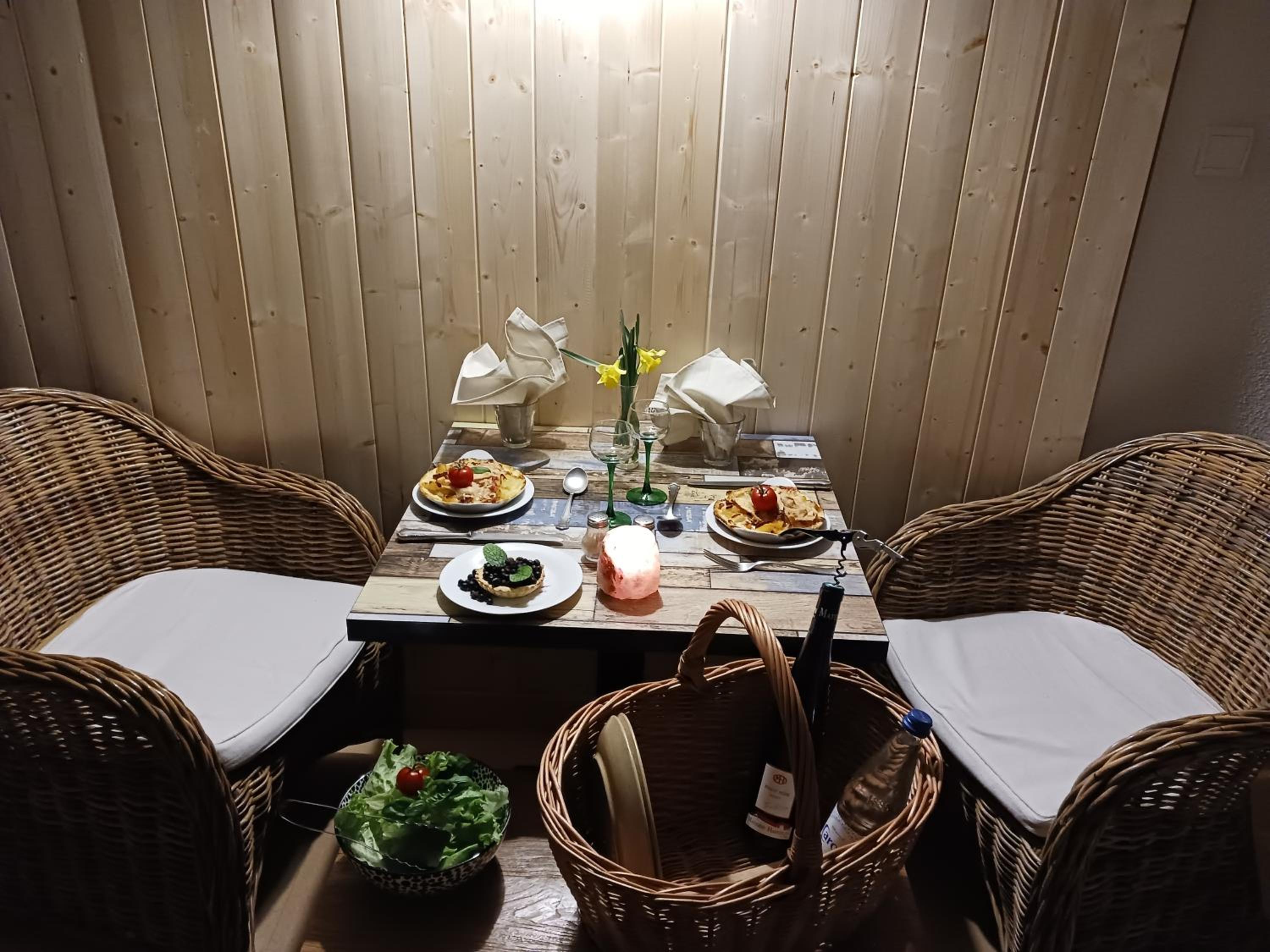 Double Room - Photo 8