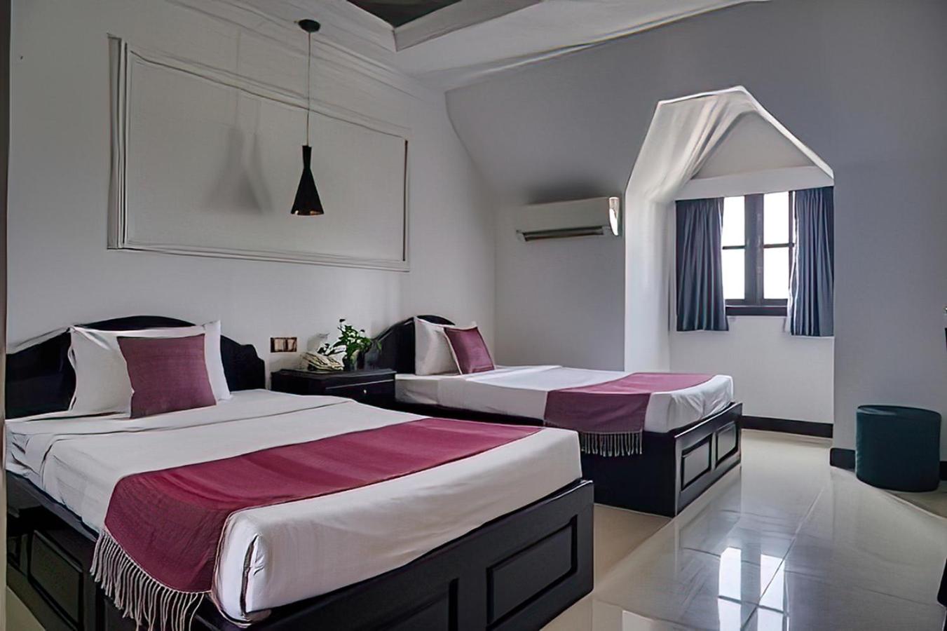 Deluxe Twin Room - Photo 1