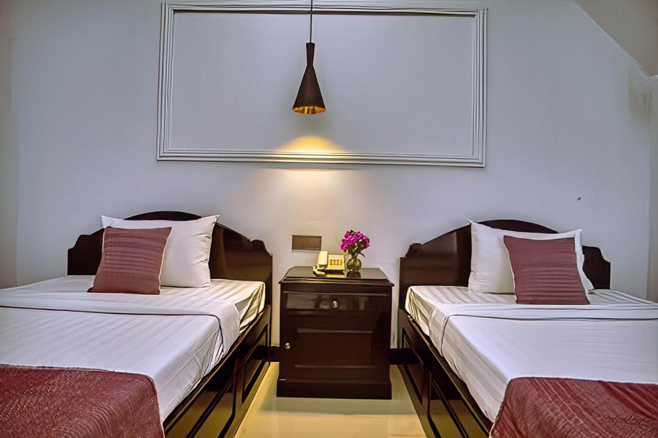 Deluxe Twin Room - Photo 2