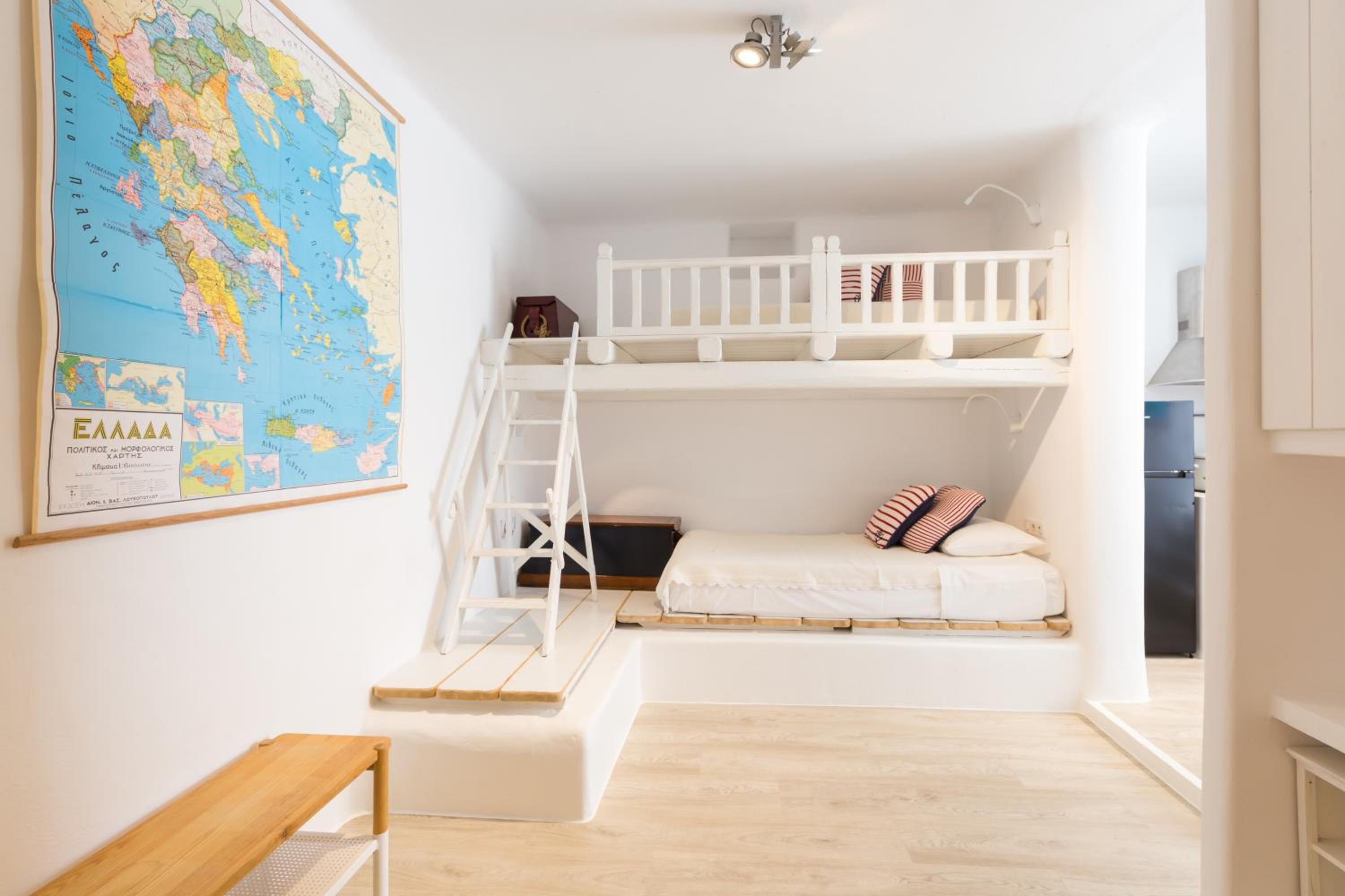 Family 2 Room Suite - Lower Floor