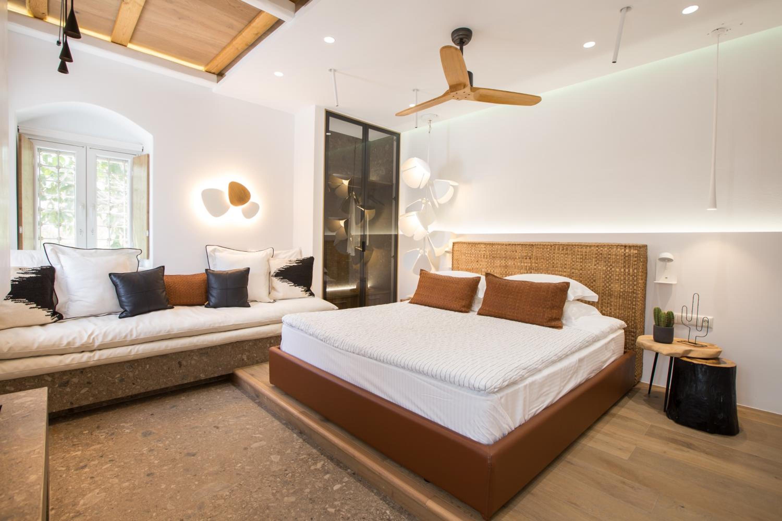 Deluxe House with Private Terrace