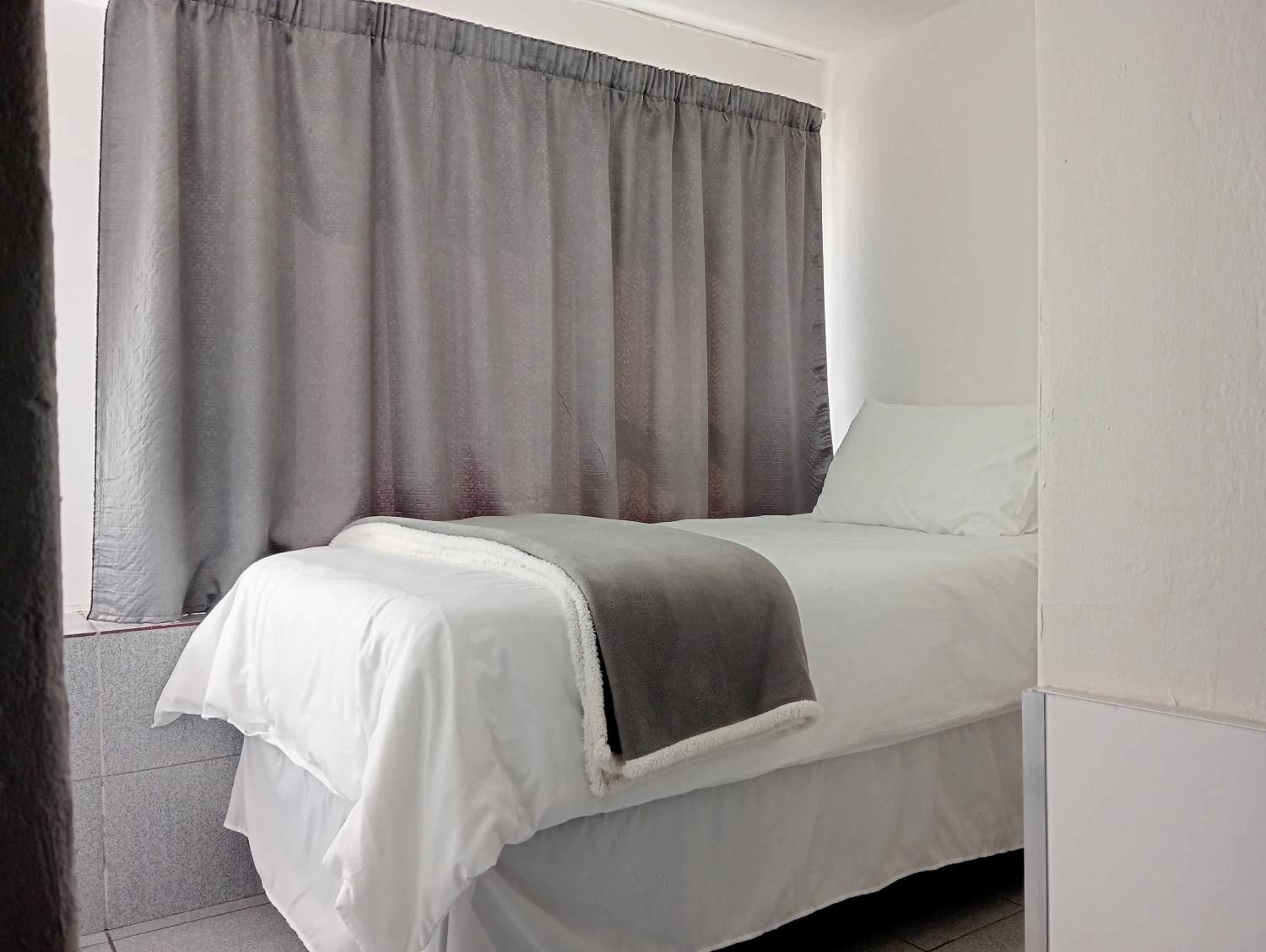 Deluxe Double Room (2 Adults + 2 Children) - Photo 6
