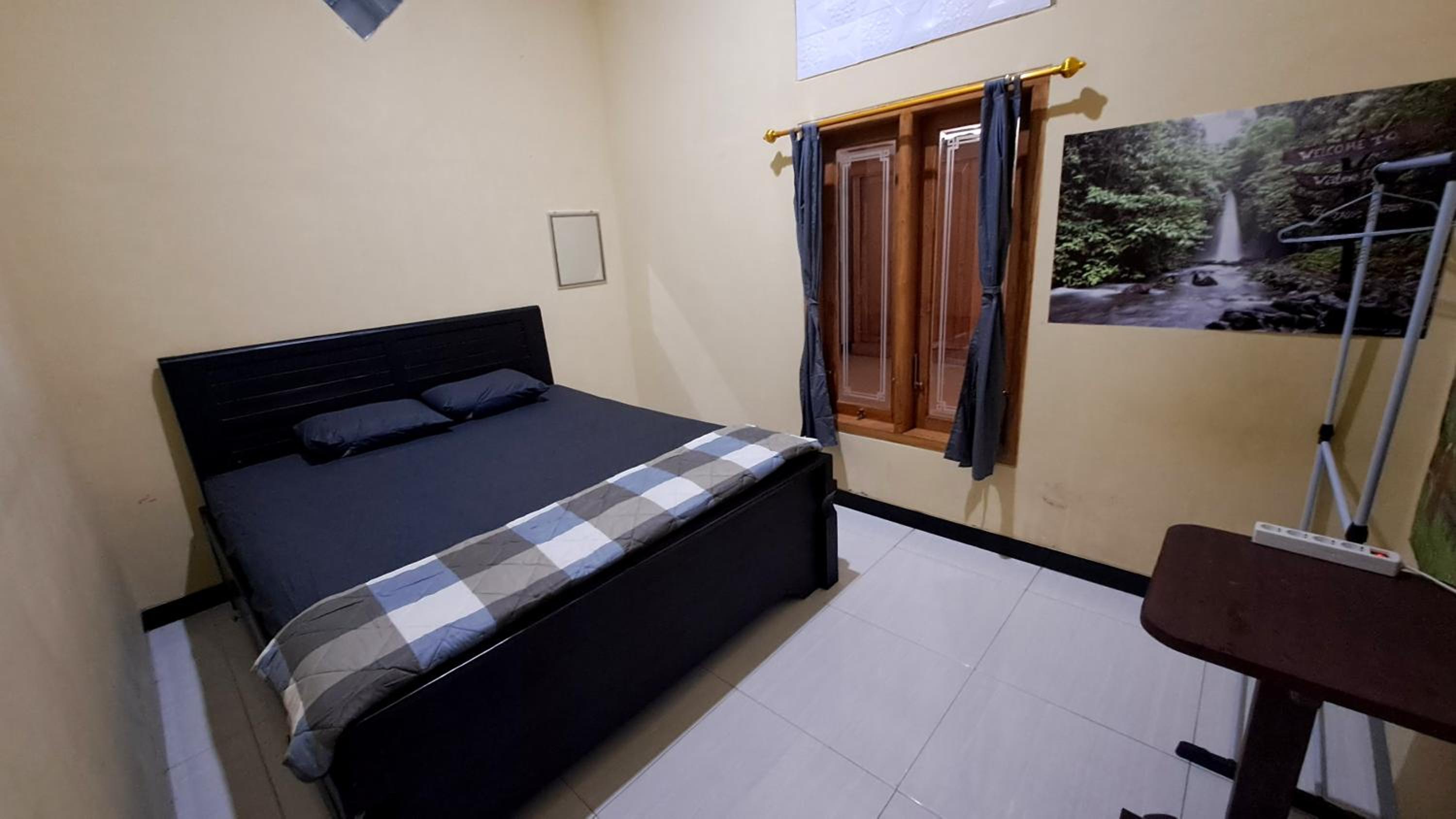 Double Room with Shared Bathroom photo 1