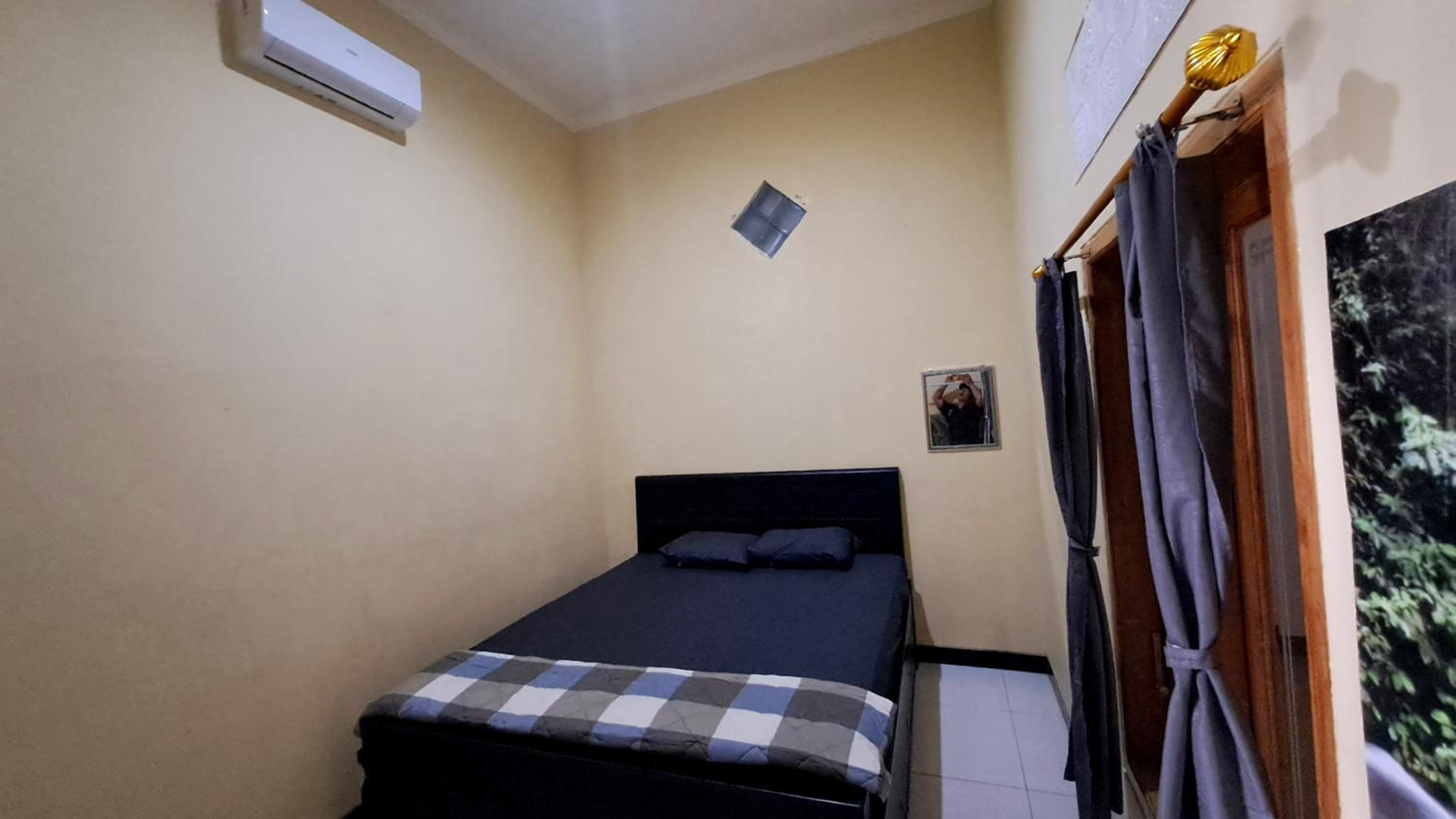 Standard King Room photo 3