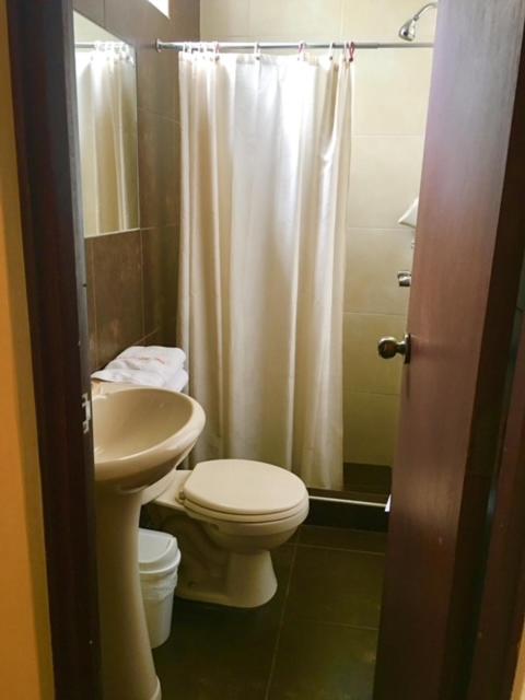 Twin Room - Photo 4