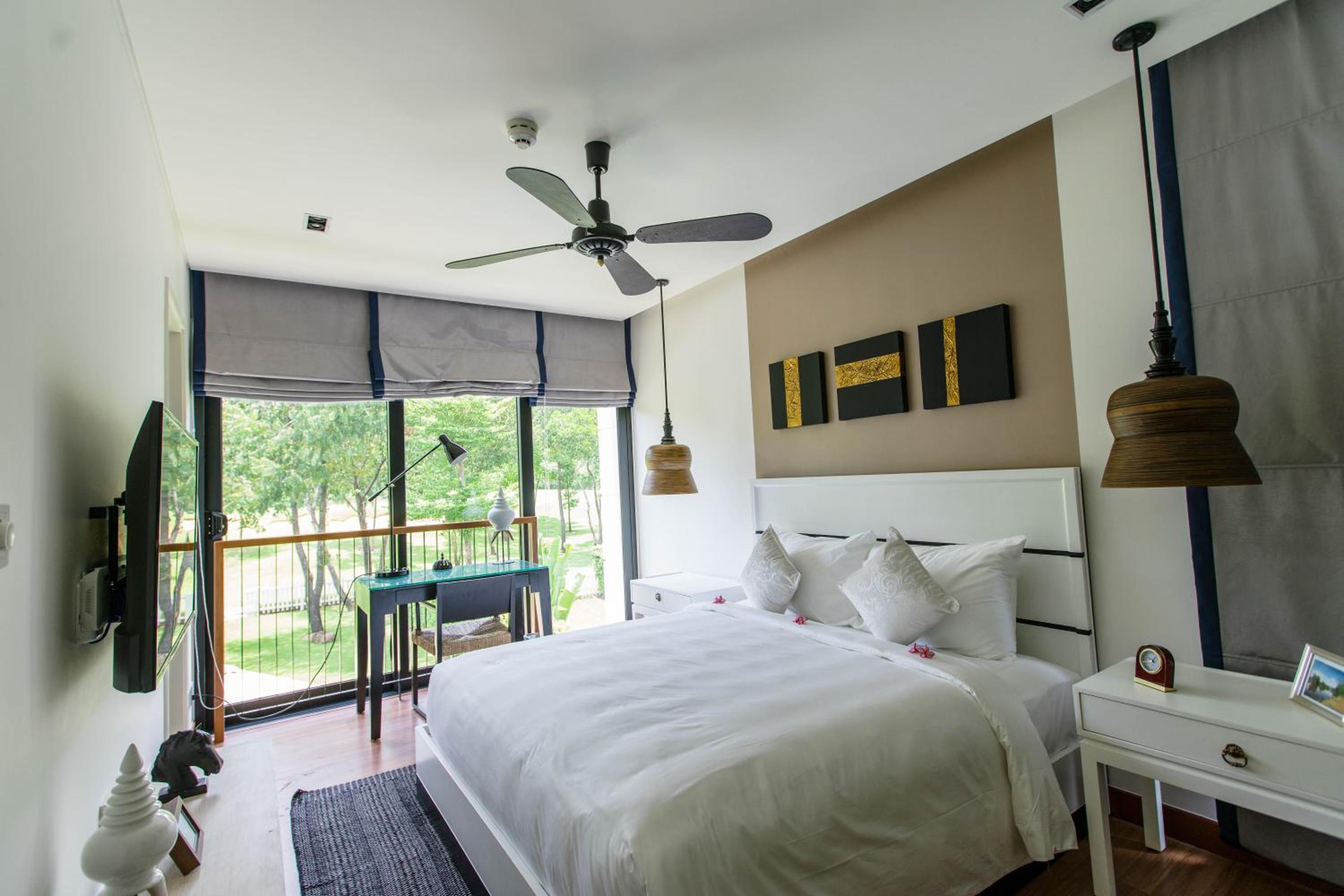 Three-Bedroom Garden Villa - Photo 1