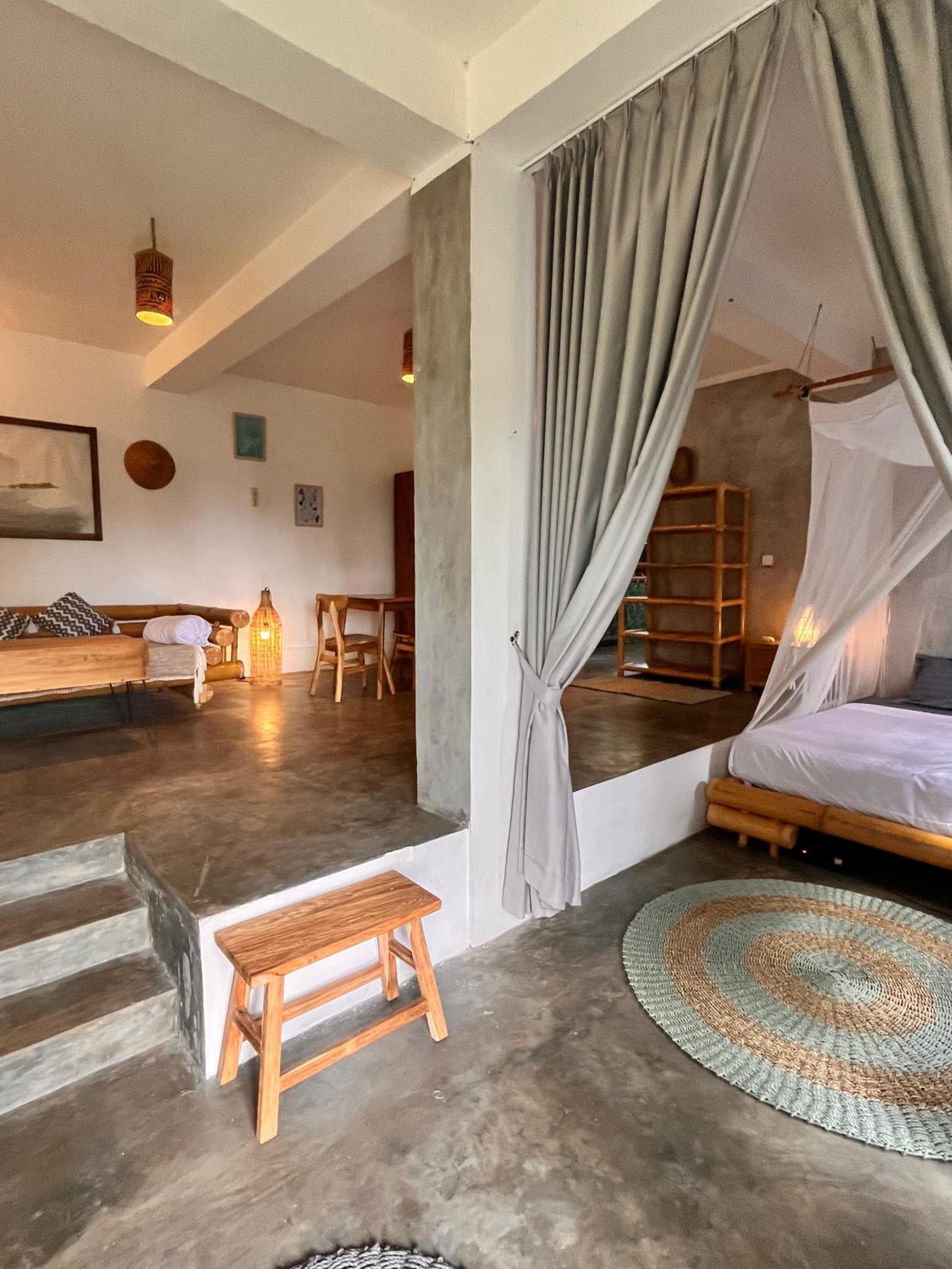 Deluxe One-Bedroom Apartment with Garden View photo 1