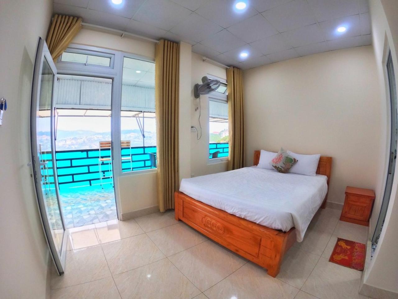 Double Room - Photo 7