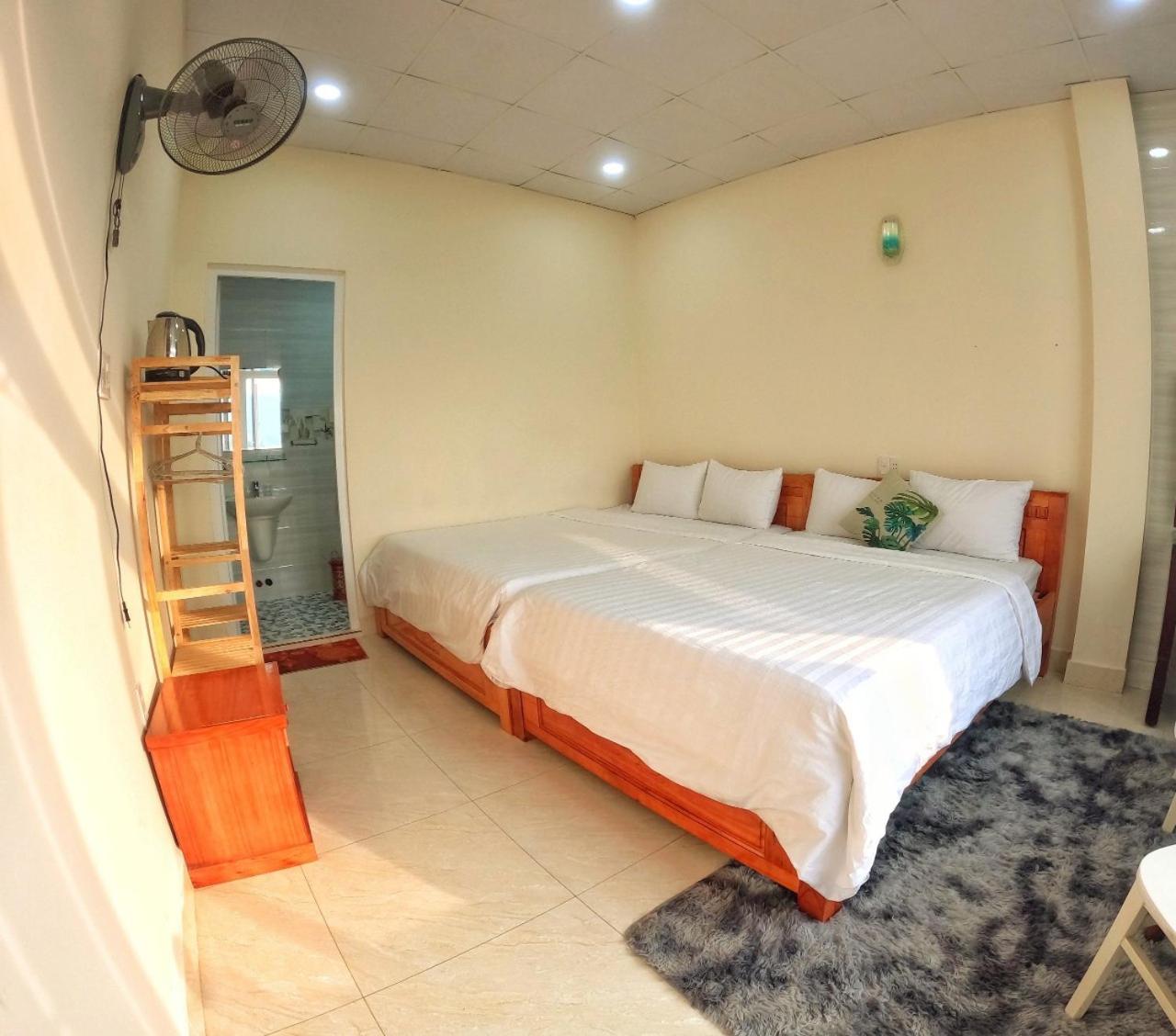 Quadruple Room - Photo 13