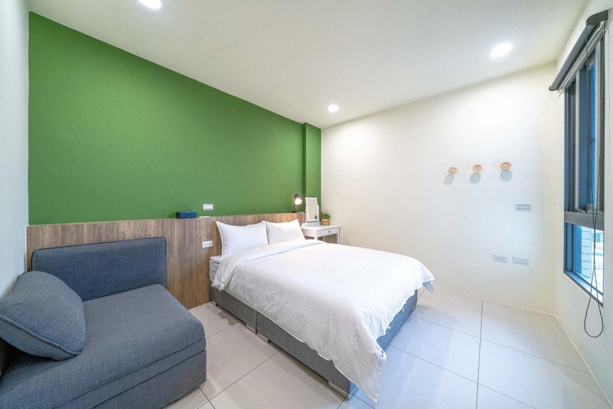 Double Room with Shared Bathroom photo 1