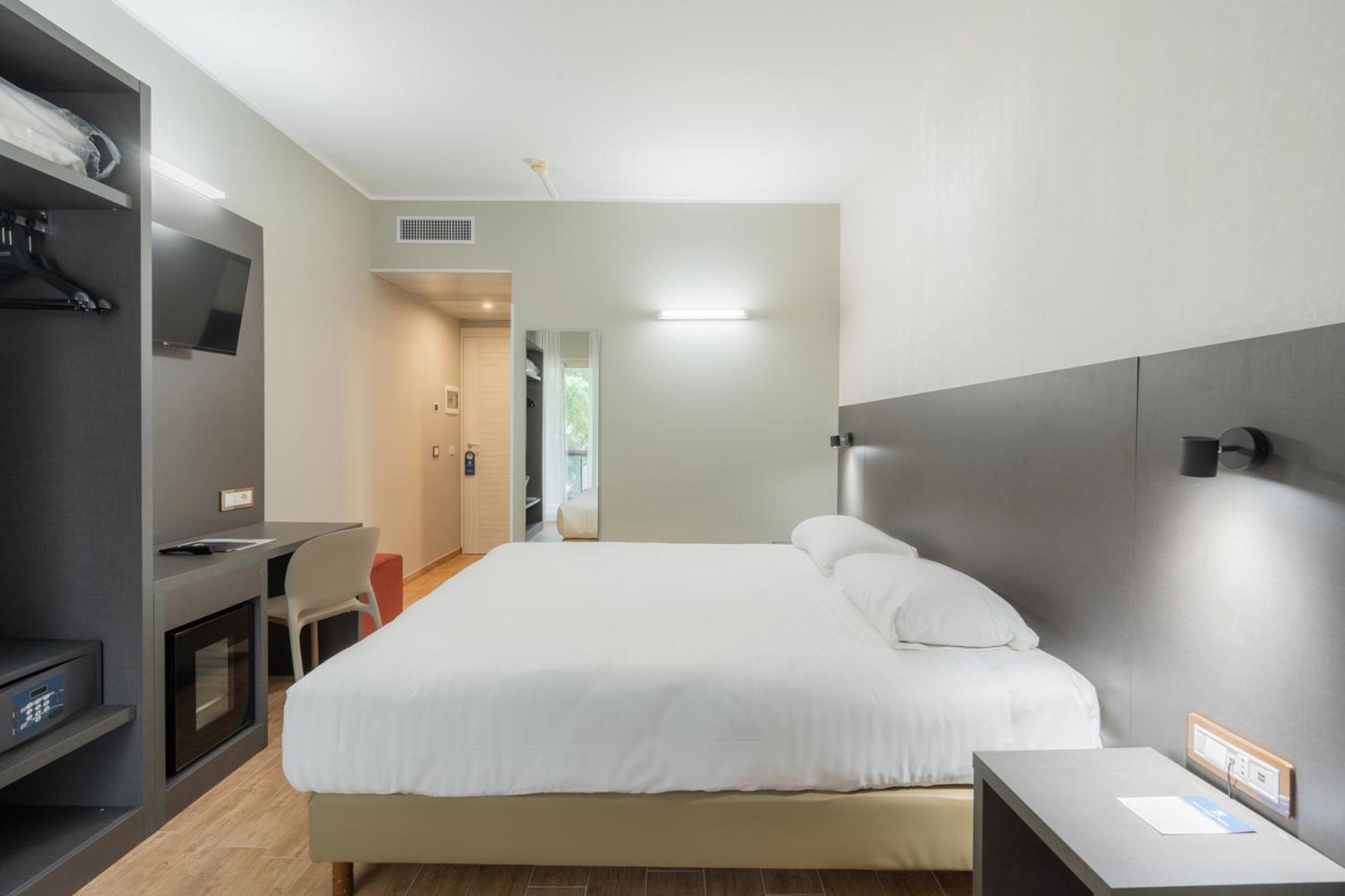 Available room