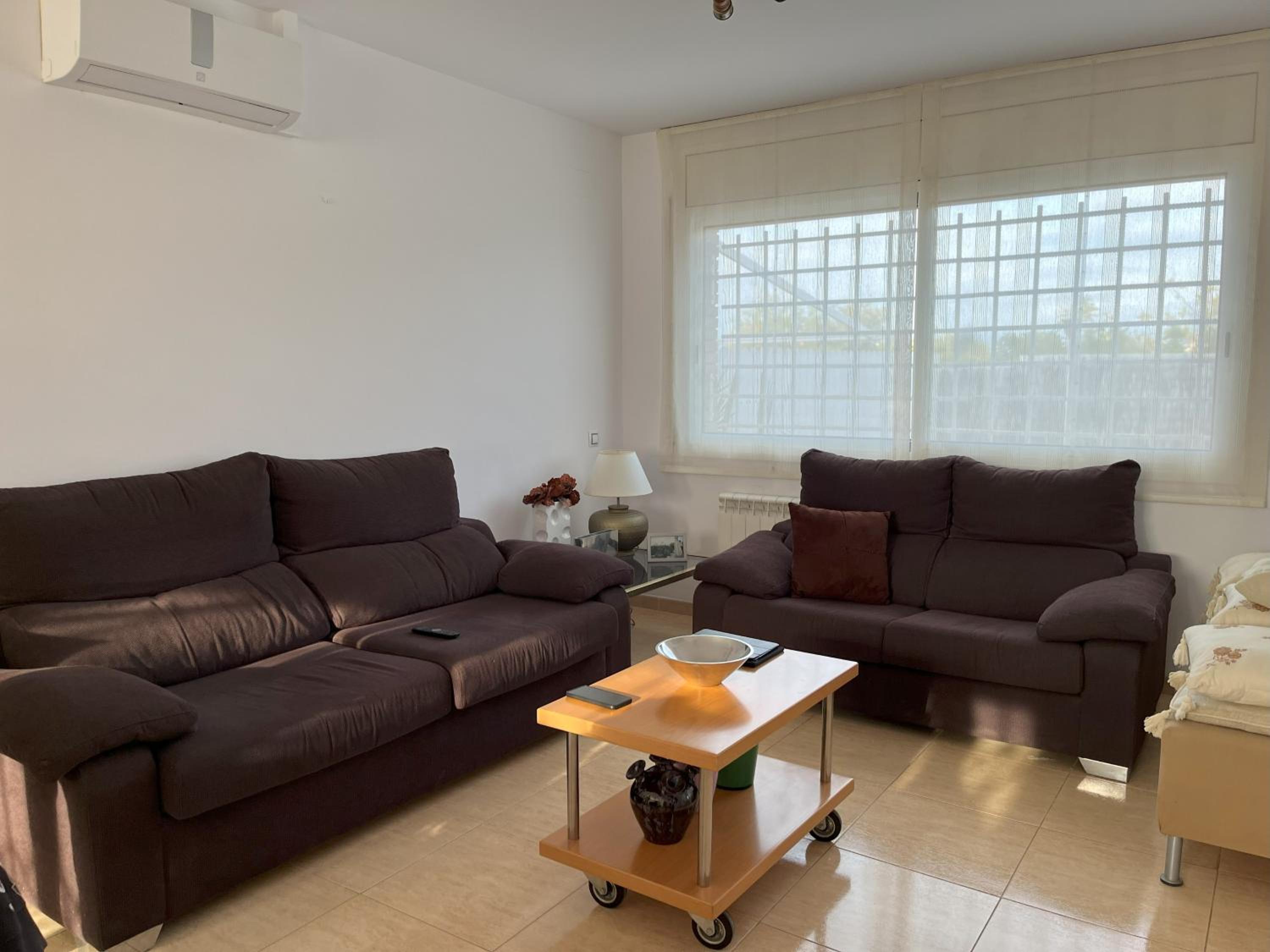 Casa de cuatro habitaciones