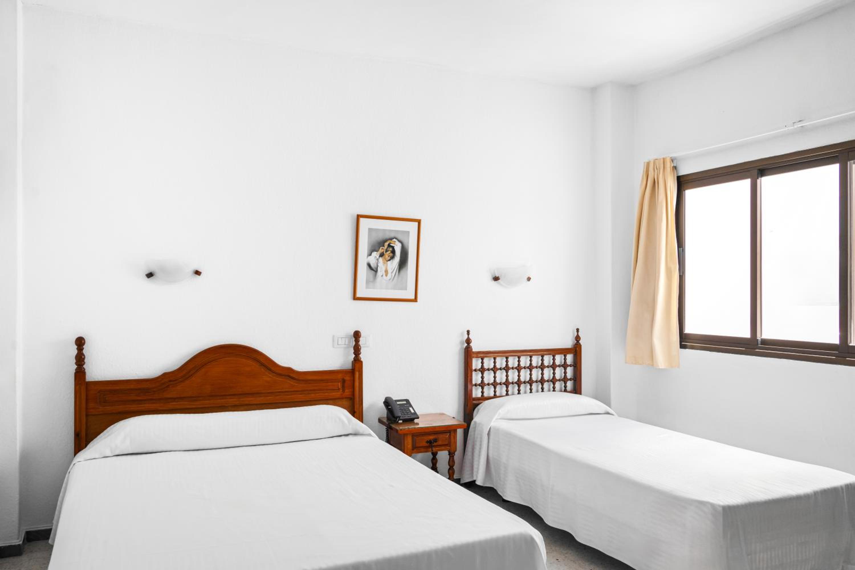 Triple Room - Photo 2