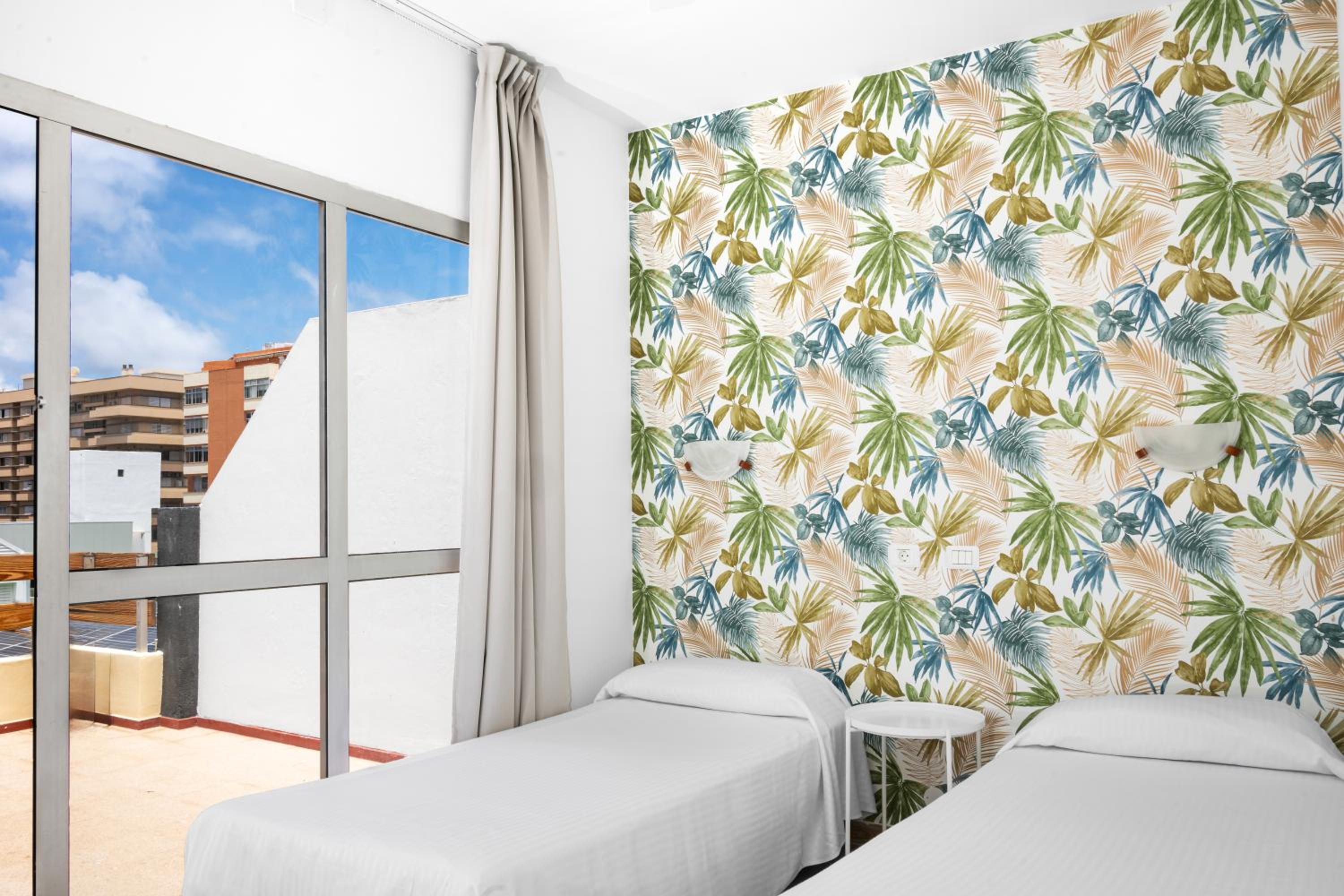 Twin Room - Photo 5