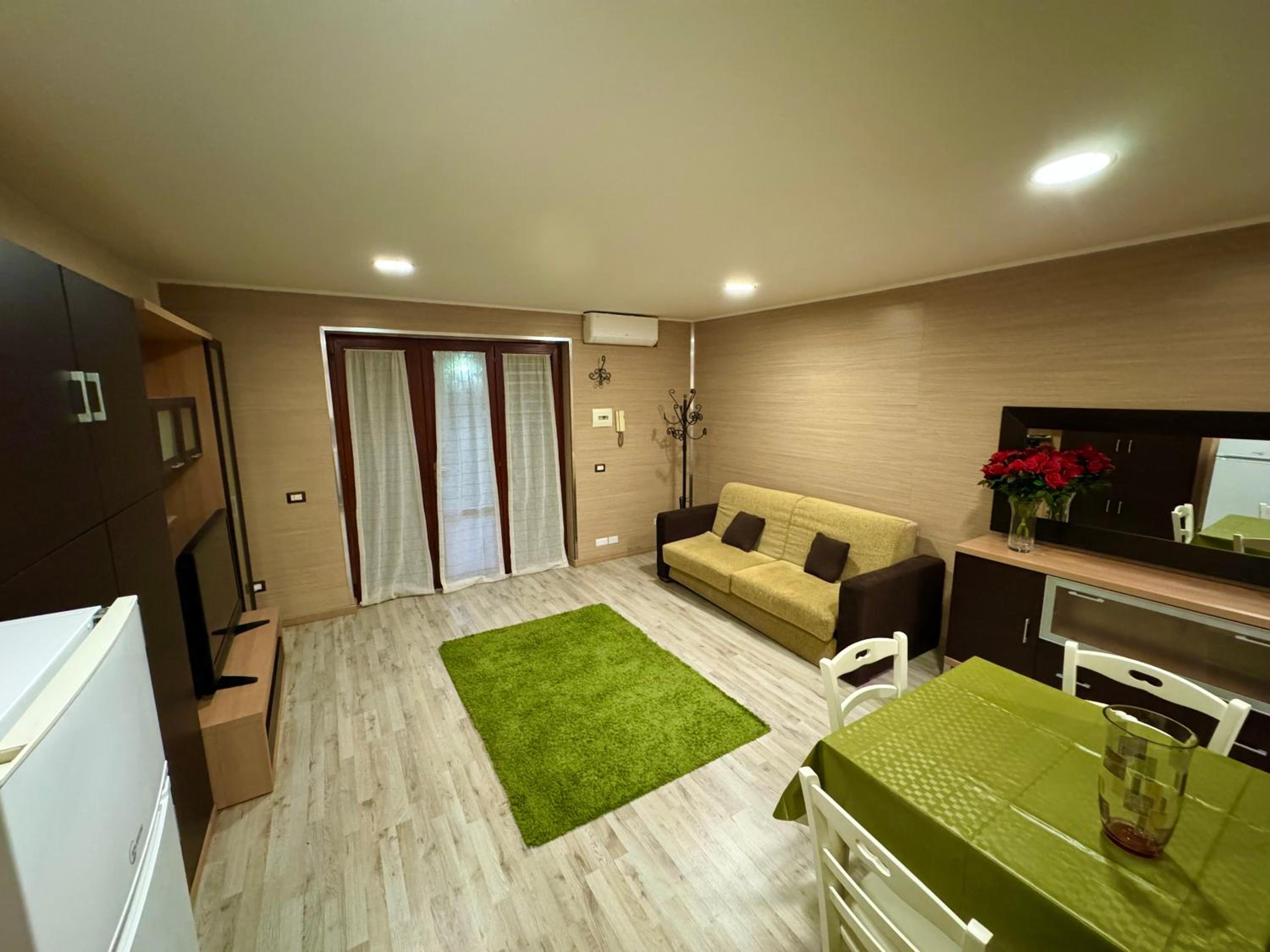 One-Bedroom Apartment