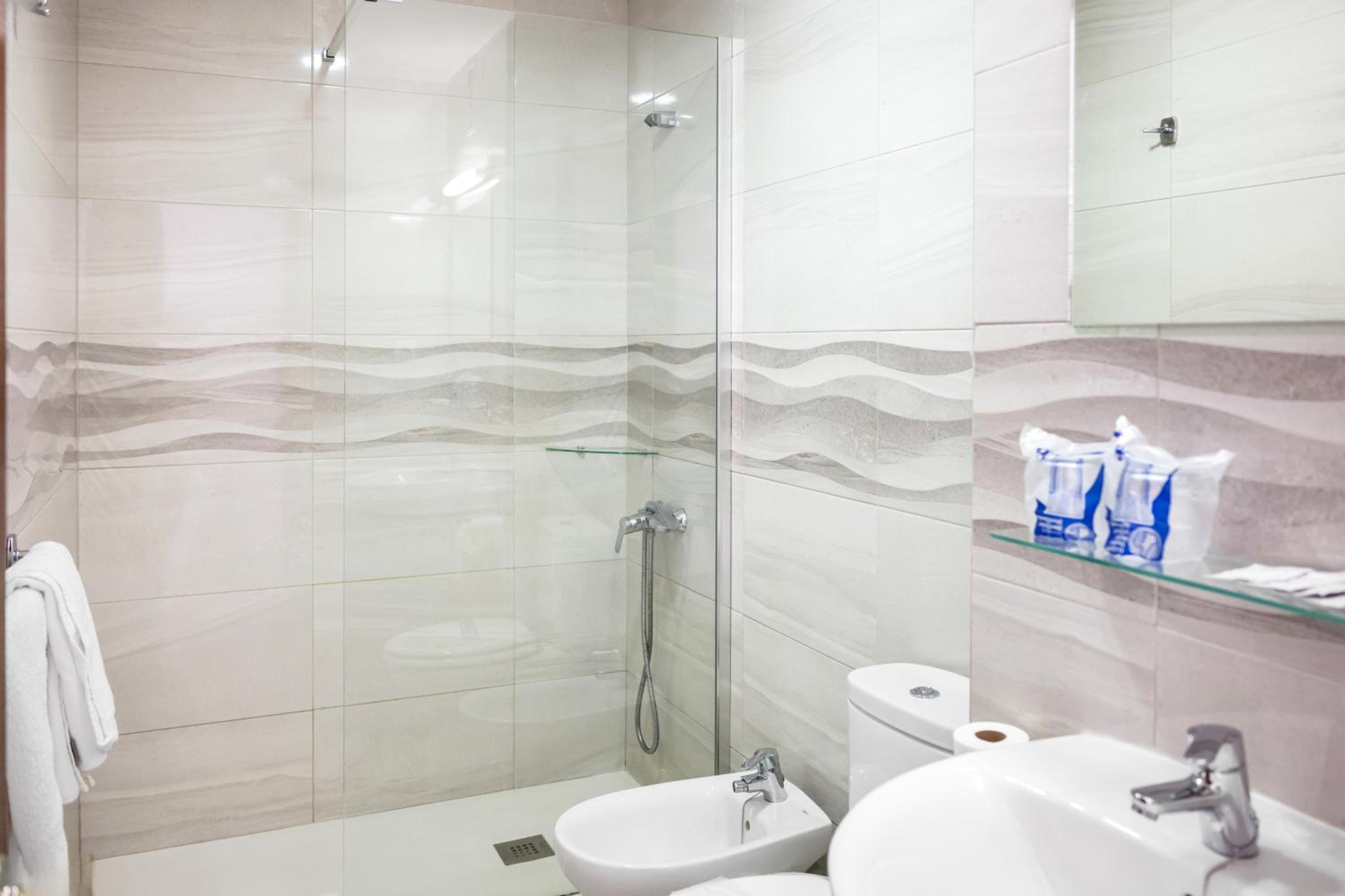 Triple Room - Photo 3