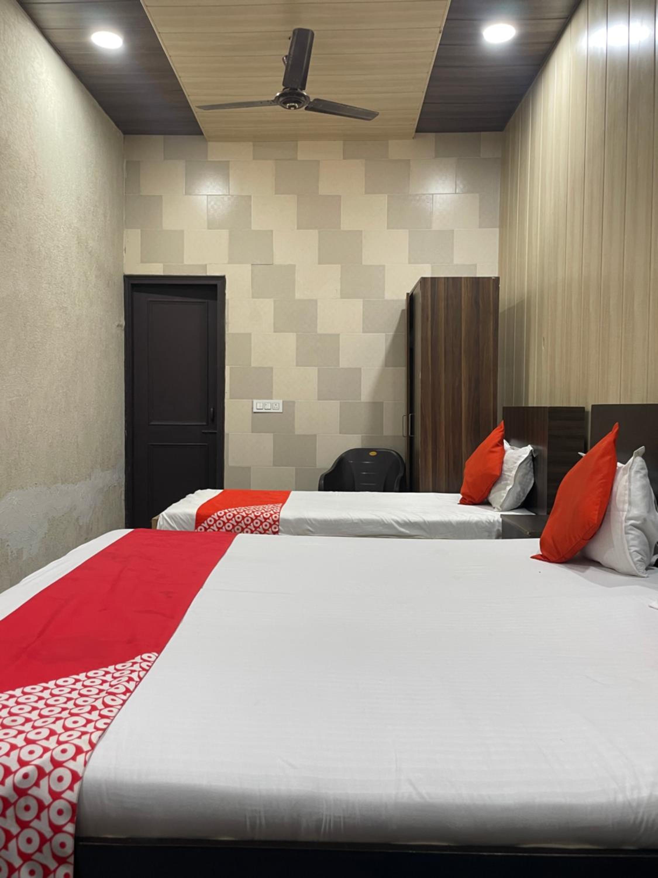 Classic Triple Room photo 1