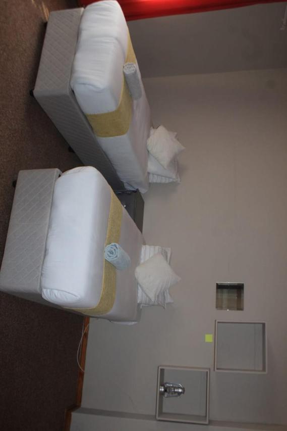Budget Double Room - Photo 2