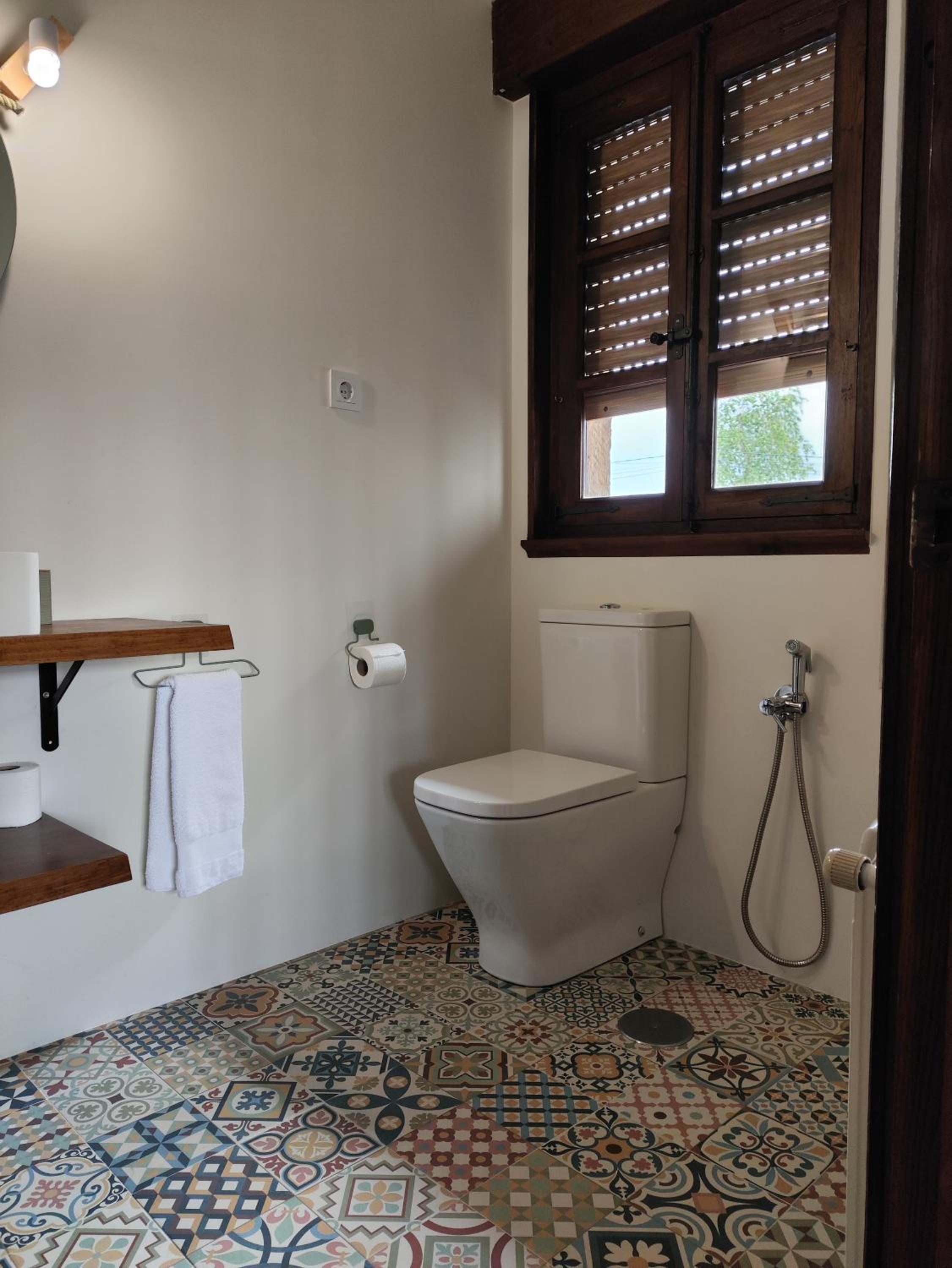 Double Room - Photo 5