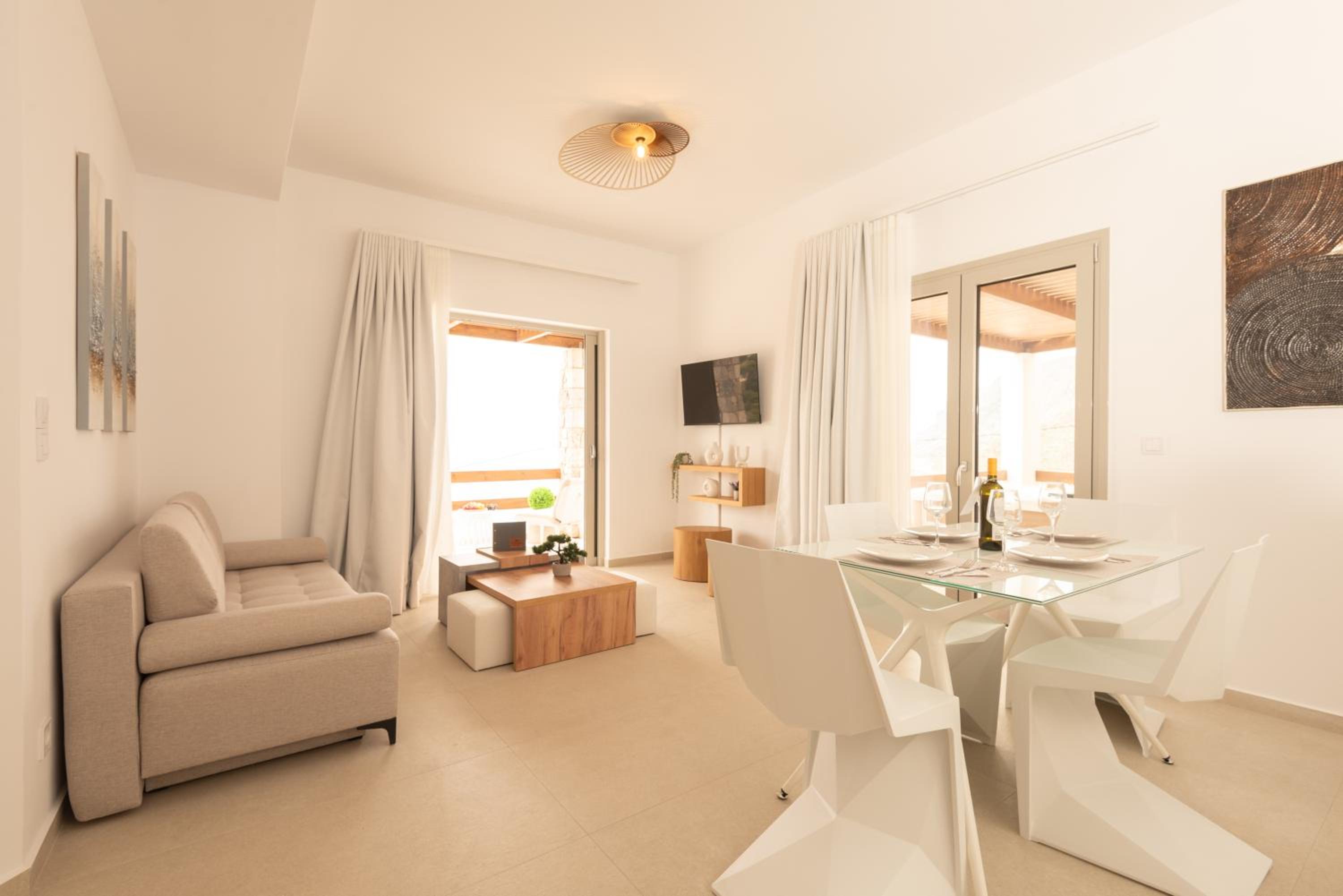 Deluxe Suite with Spa Bath