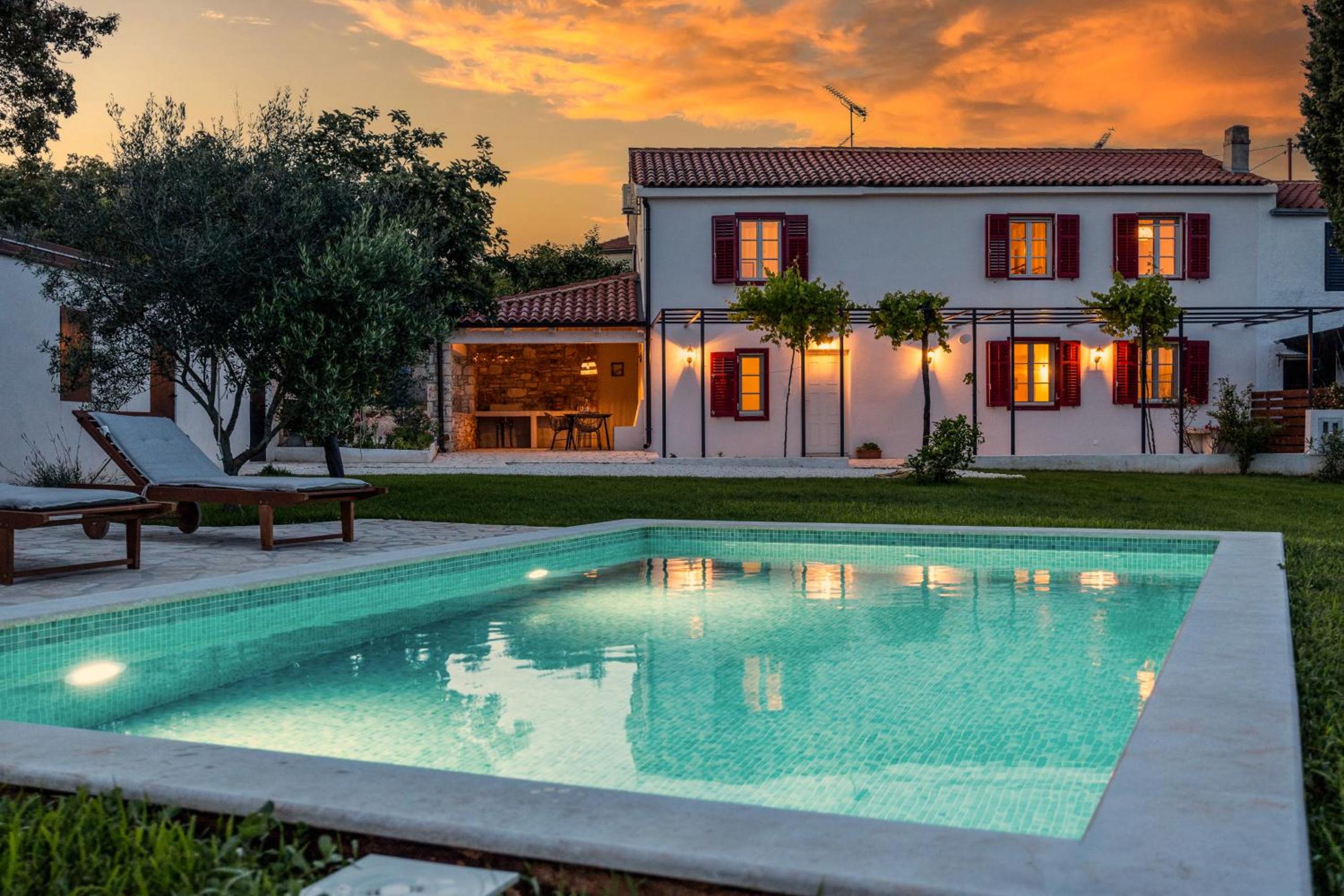 Villa photo 3