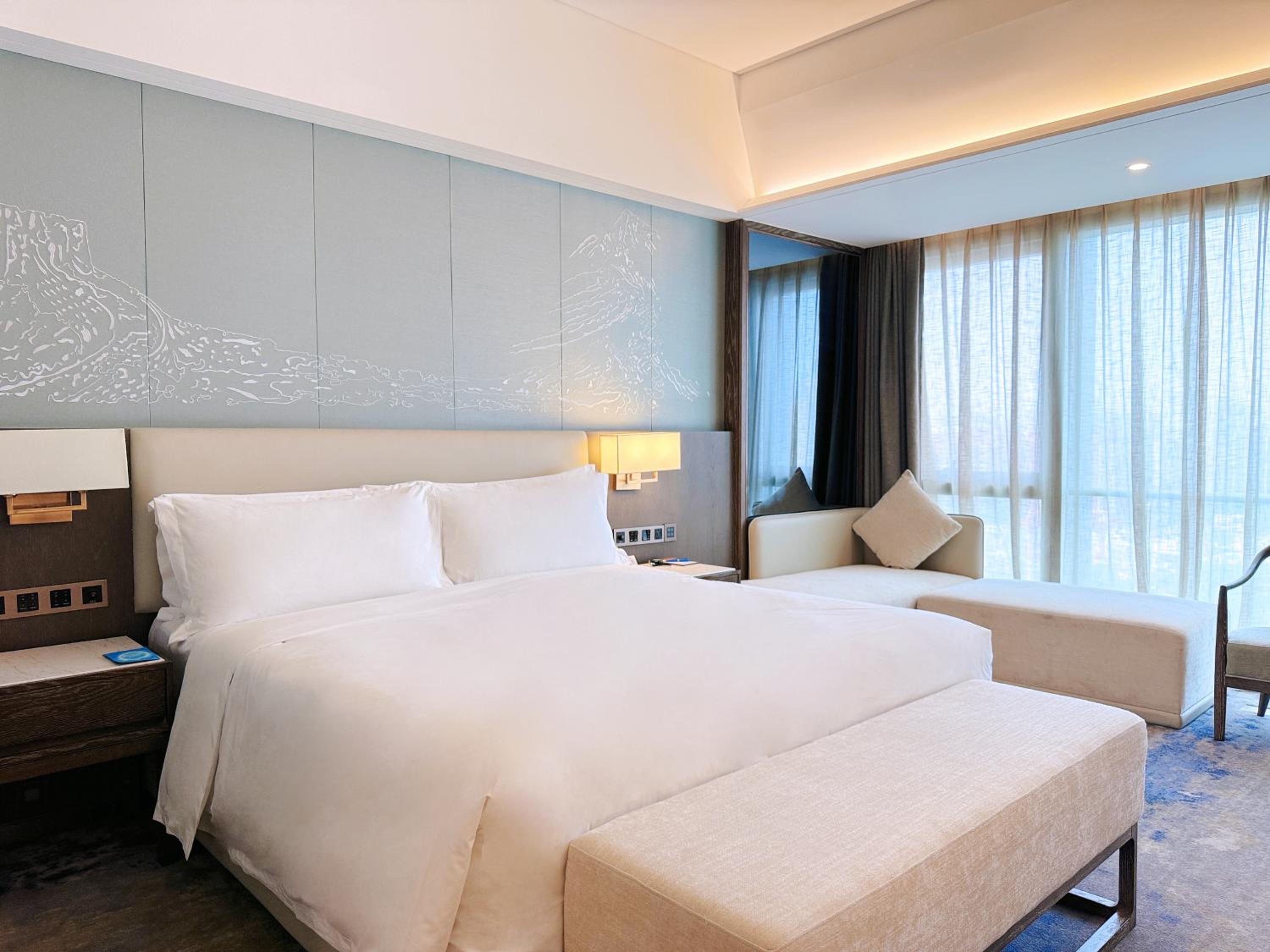 Supreme Queen Room photo 1